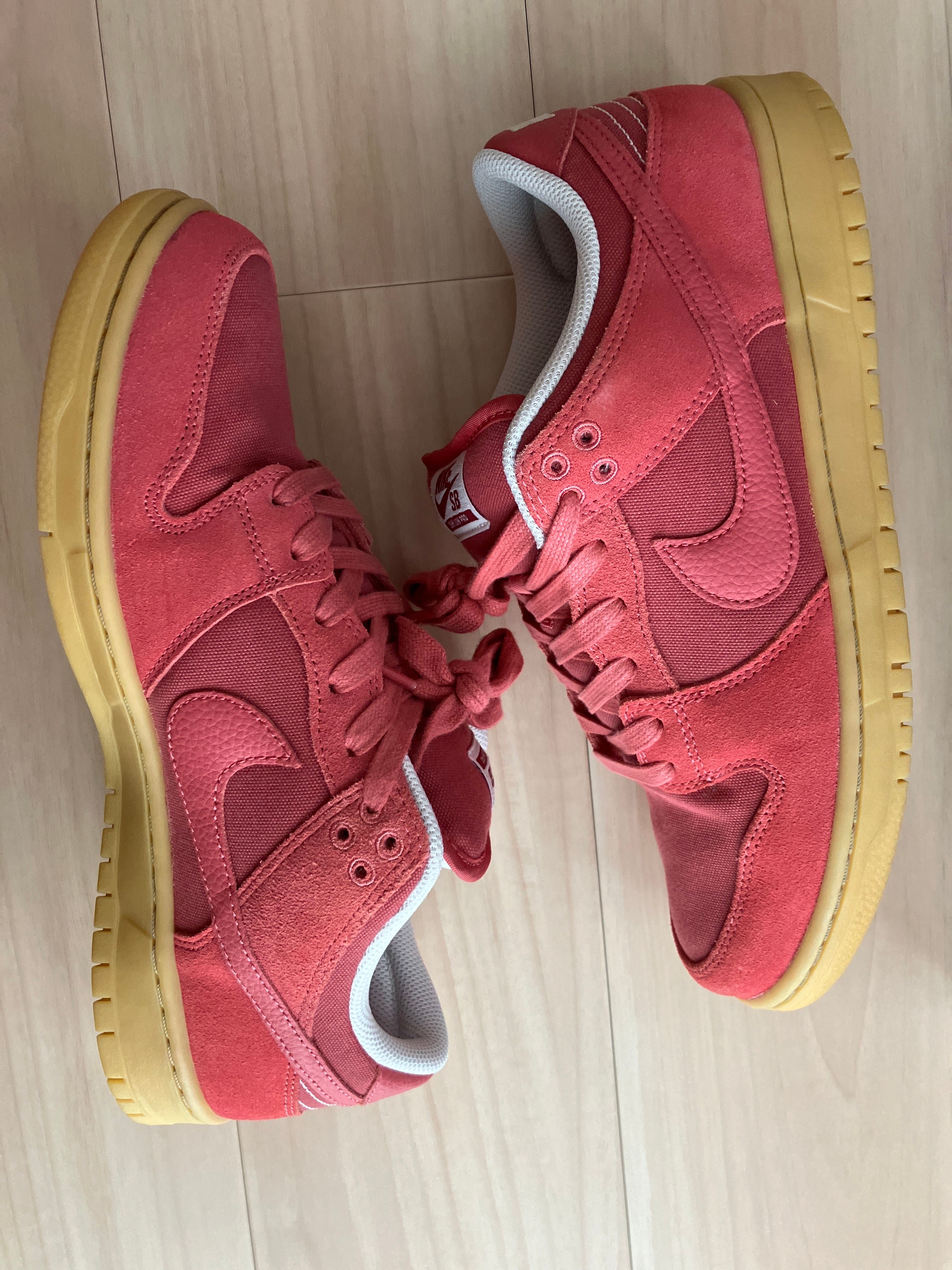 Nike SB Dunk Low "Adobe"