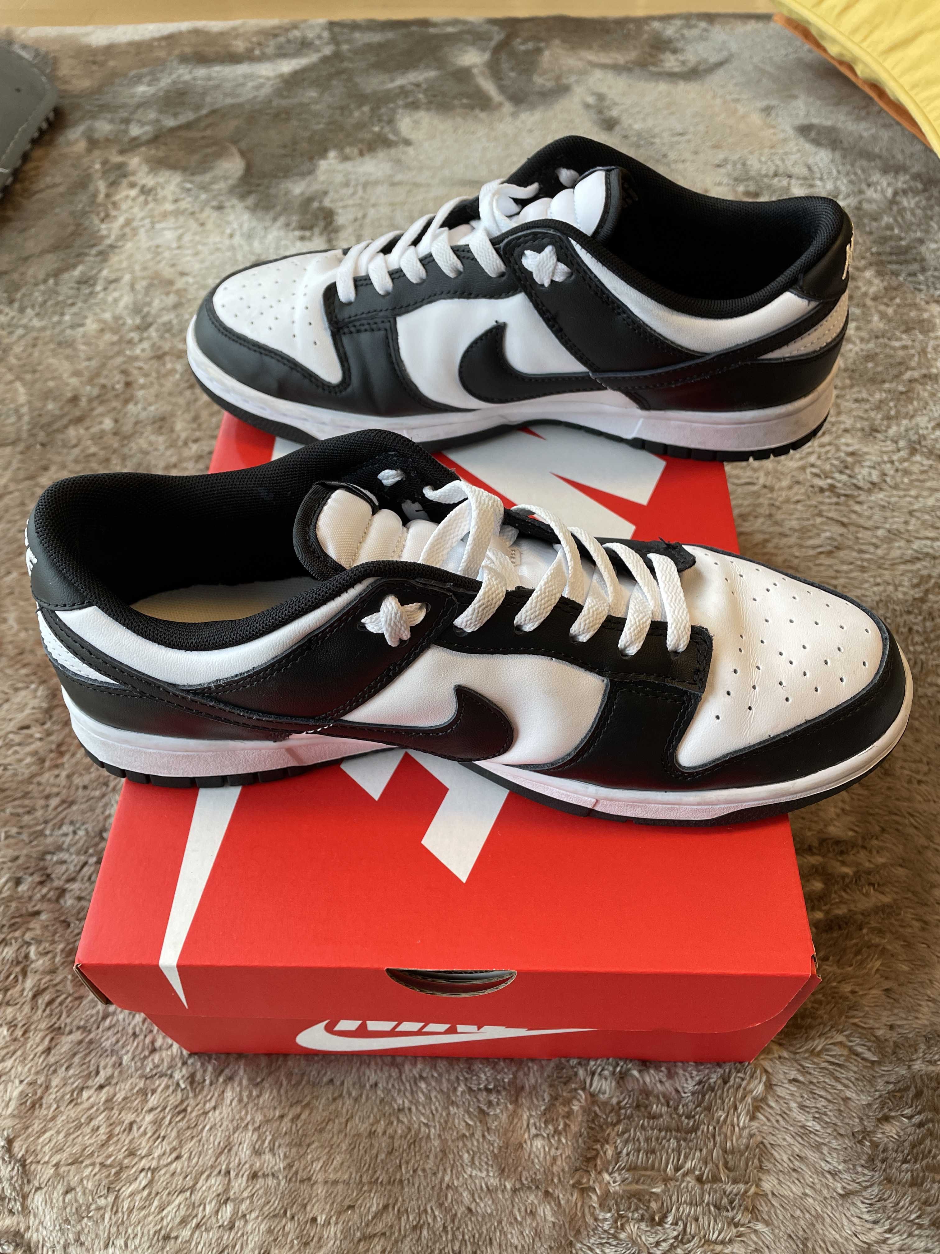 Nike Dunk Low Retro "Panda/White/Black"