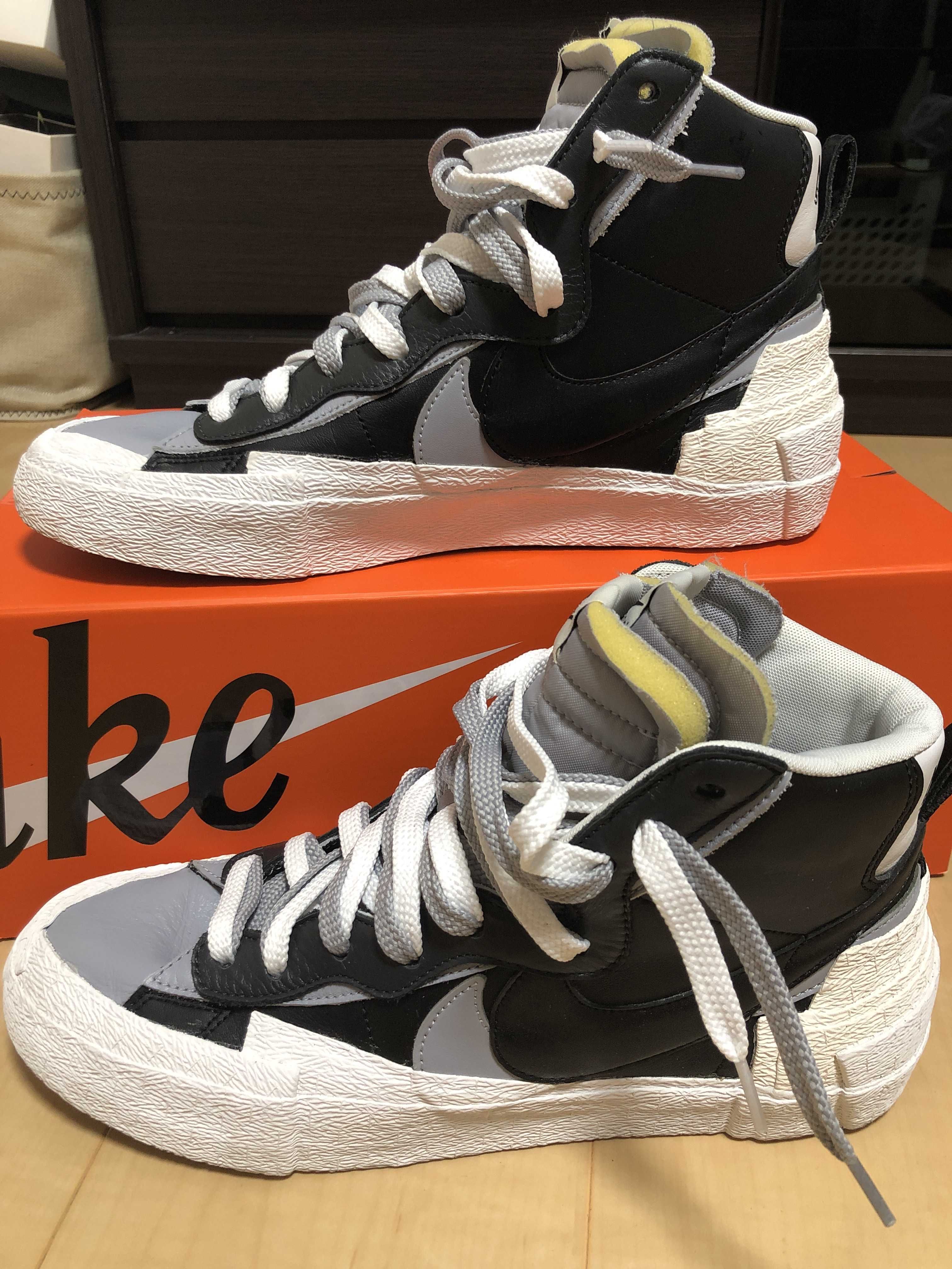 sacai × NIKE BLAZER MID "BLACK/WOLF GREY/WHITE"