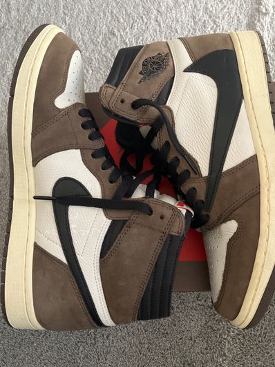 Travis Scott × Nike Air Jordan 1 Retro High OG TS SP "Sail/Dark Mocha"