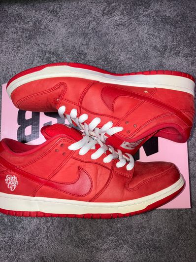 Girls Don't Cry × Nike SB Dunk Low Pro QS "Red" / VERDY