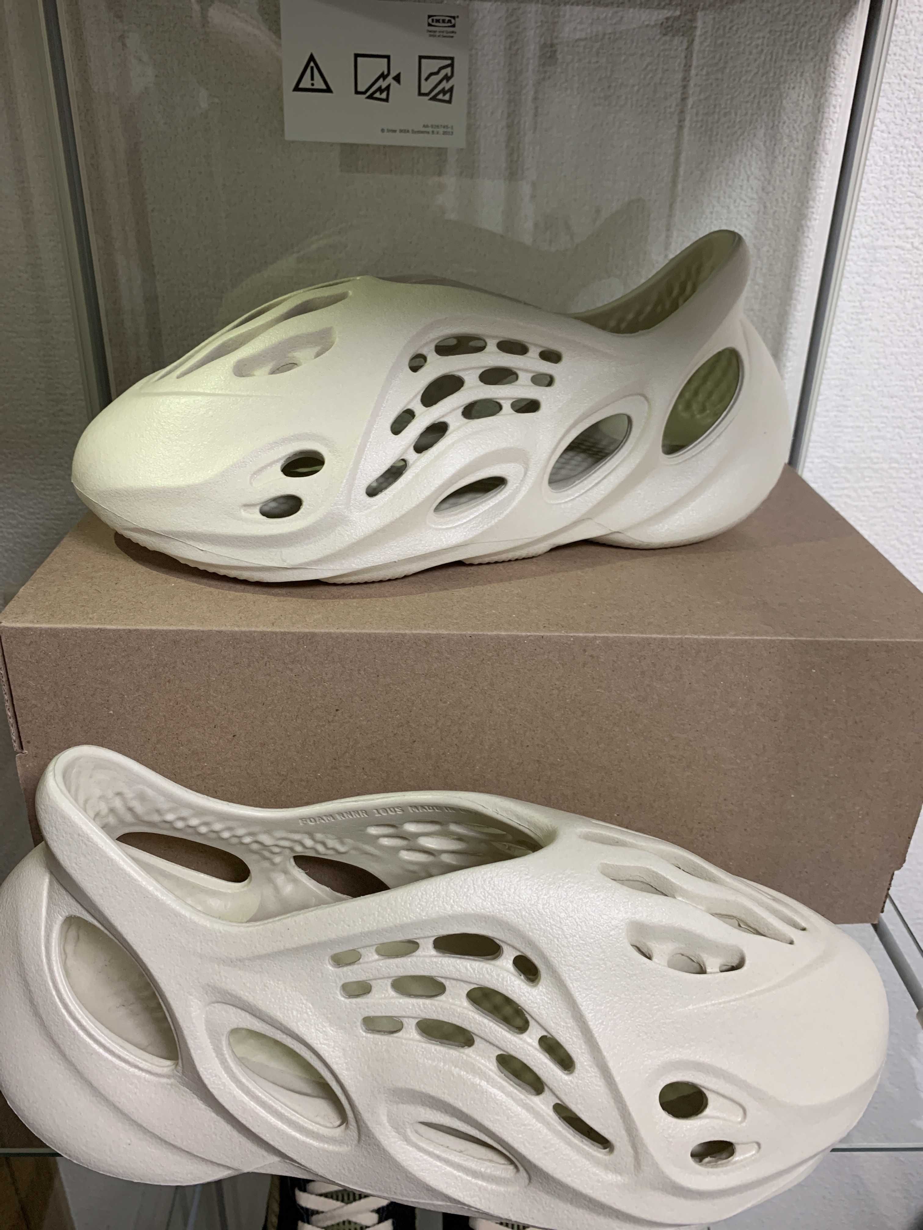 adidas YEEZY Foam Runner "Sand"