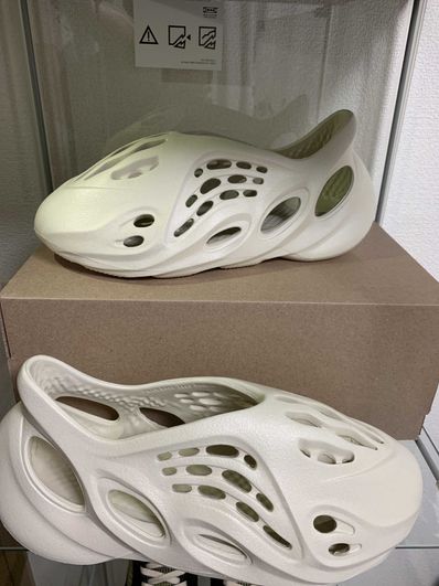 adidas YEEZY Foam Runner "Sand"