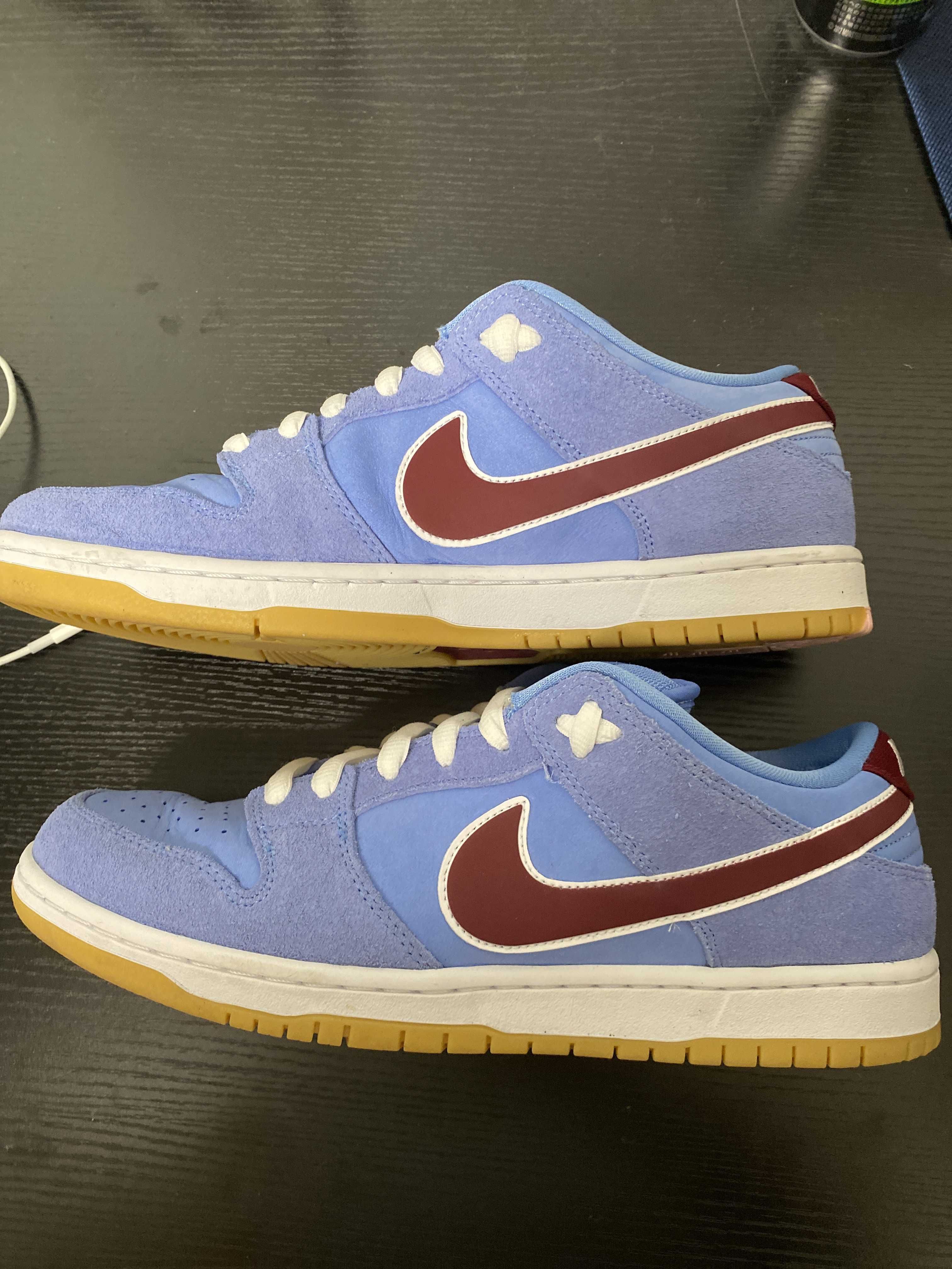 Nike SB Dunk Low Pro "Philadelphia Phillies/Valor Blue and Team Maroon"