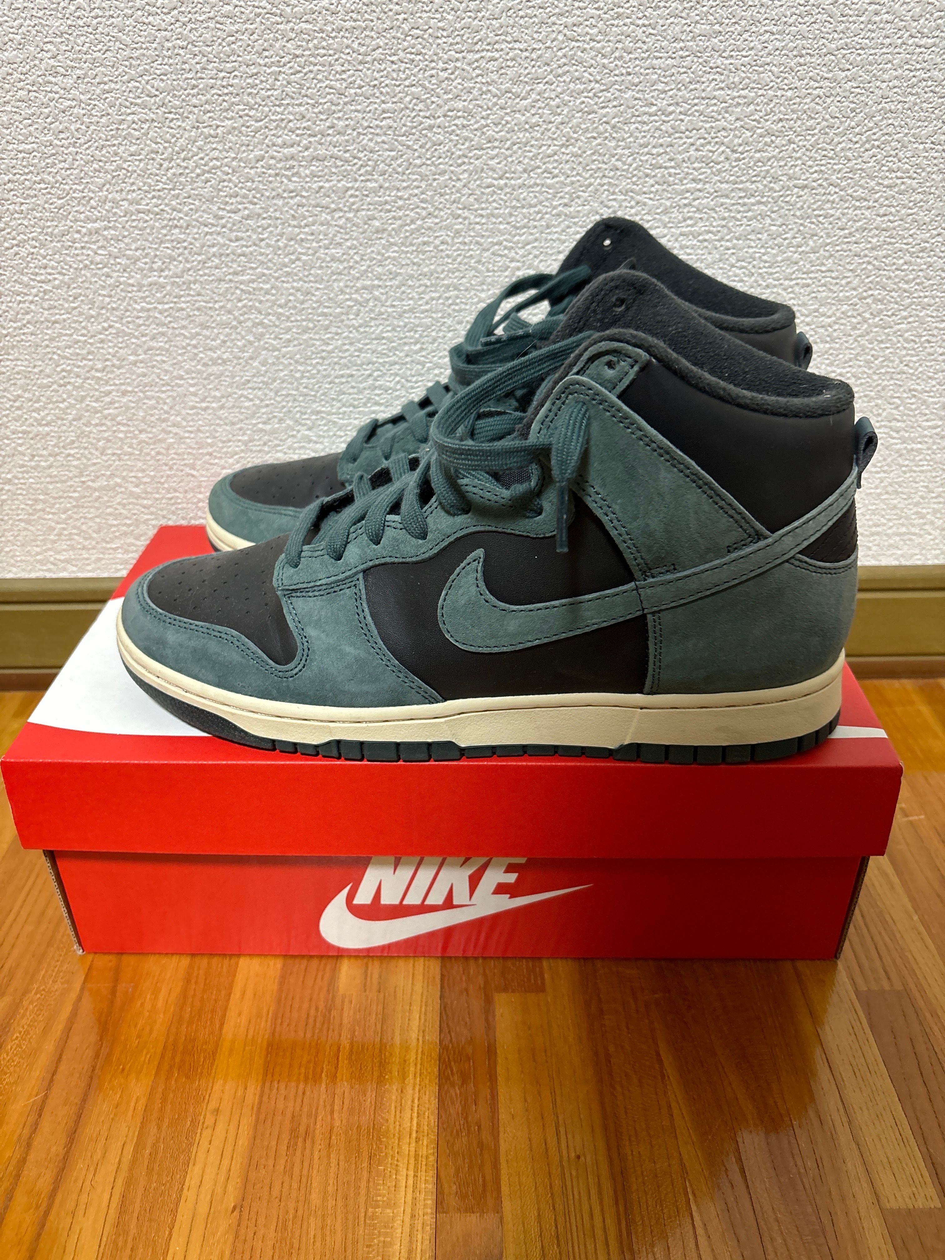 Nike Dunk High Retro PRM "Black and Deep Green"