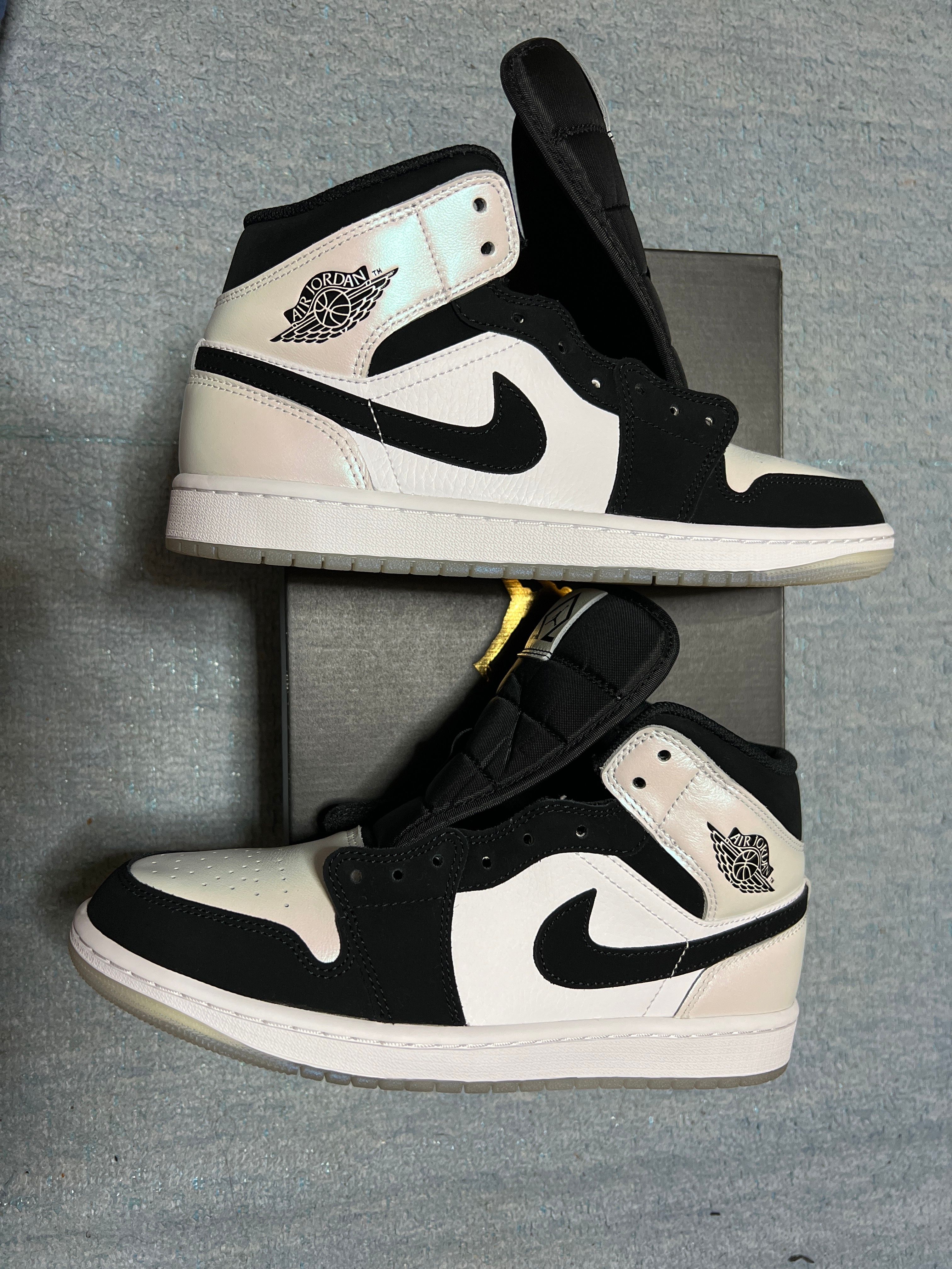 Nike Air Jordan 1 Mid "Omega/Black/White"