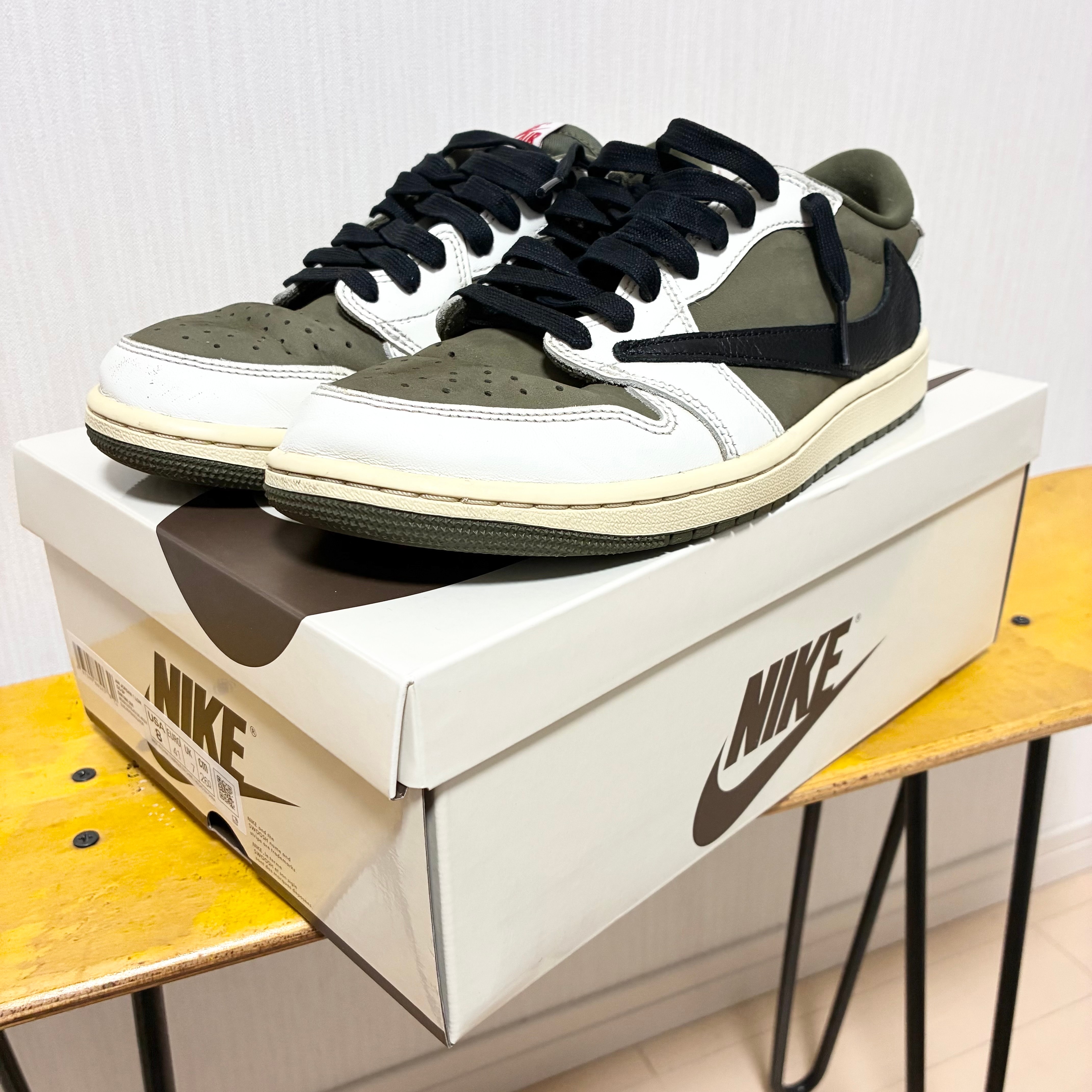Travis Scott × Nike Air Jordan 1 Low OG SP "Reverse Olive"