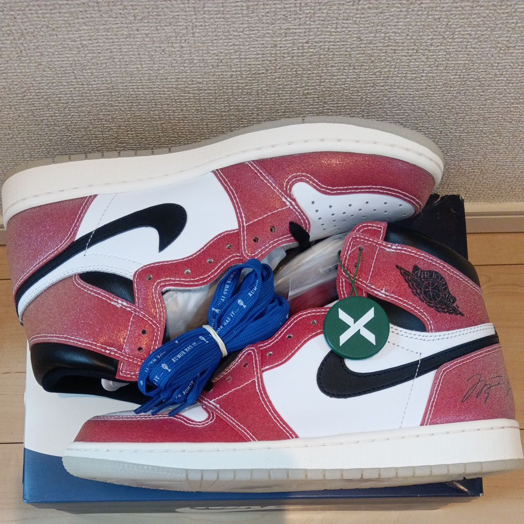 Trophy Room × Nike Air Jordan 1 Retro High "Chicago" (Friends and Family) (Blue Laces)