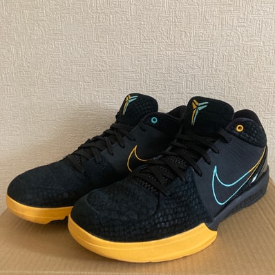 NIKE ZOOM KOBE 4 PROTRO "BLACK SNAKE TEXTURE"