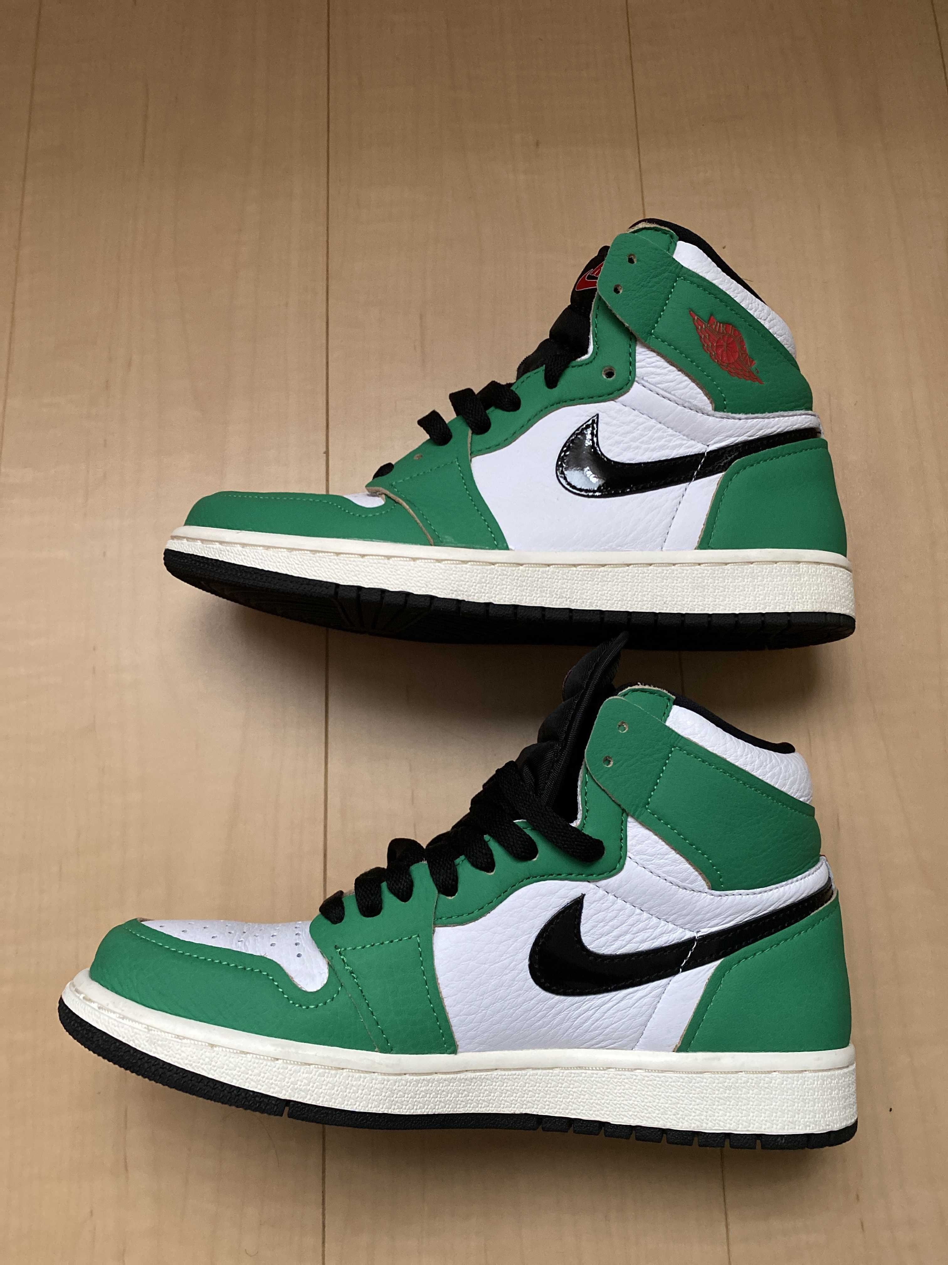 Nike Women's Air Jordan 1 High OG "Lucky Green/White-Sail-Black"