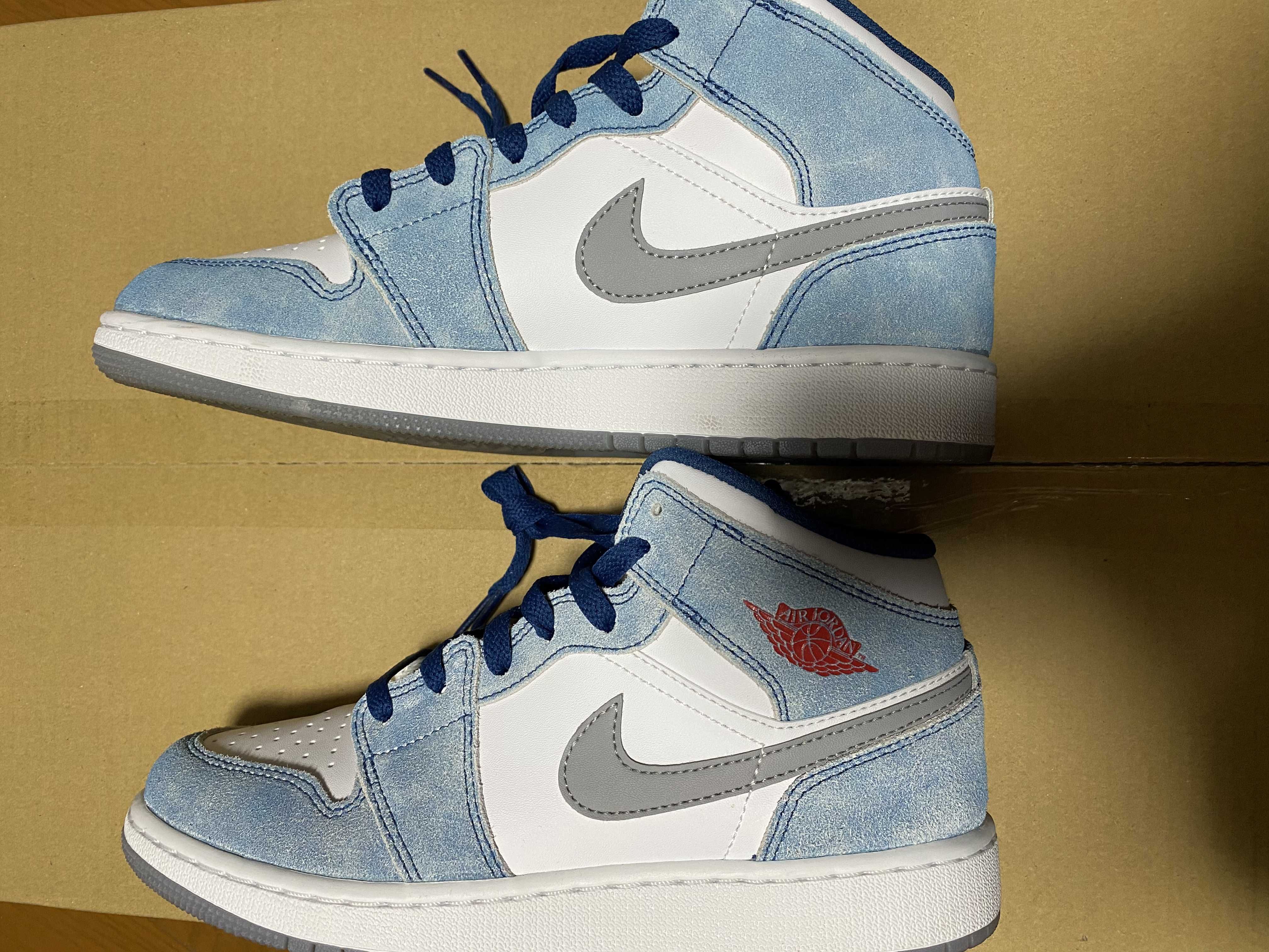 Nike GS Air Jordan 1 Mid "White/University Blue/Grey"