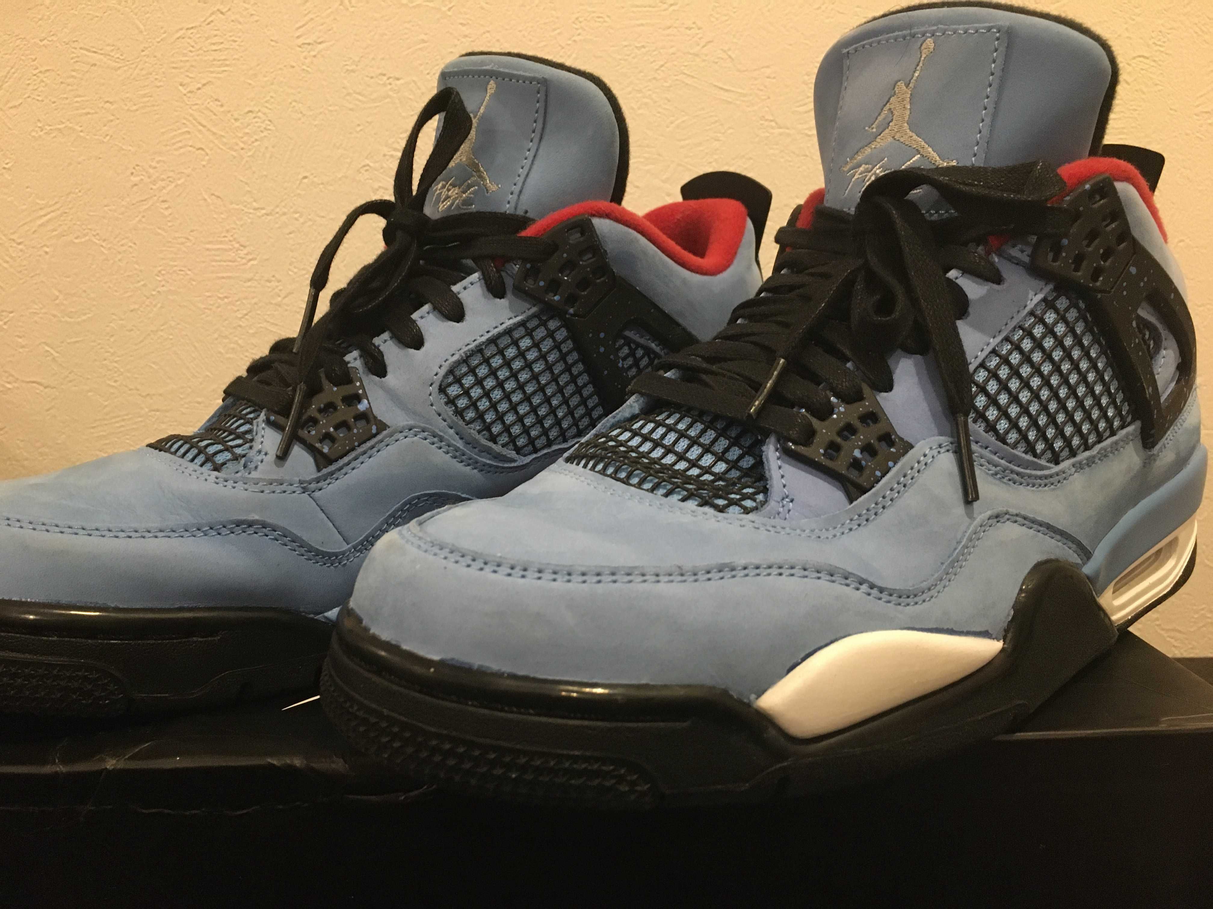 Travis Scott × Nike Air Jordan 4 Retro Cactus Jack "University Blue"
