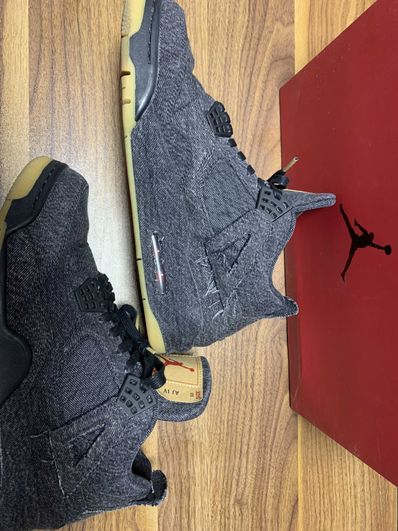 Nike × Levi's Air Jordan 4 "Black Denim" (Tag: ®)