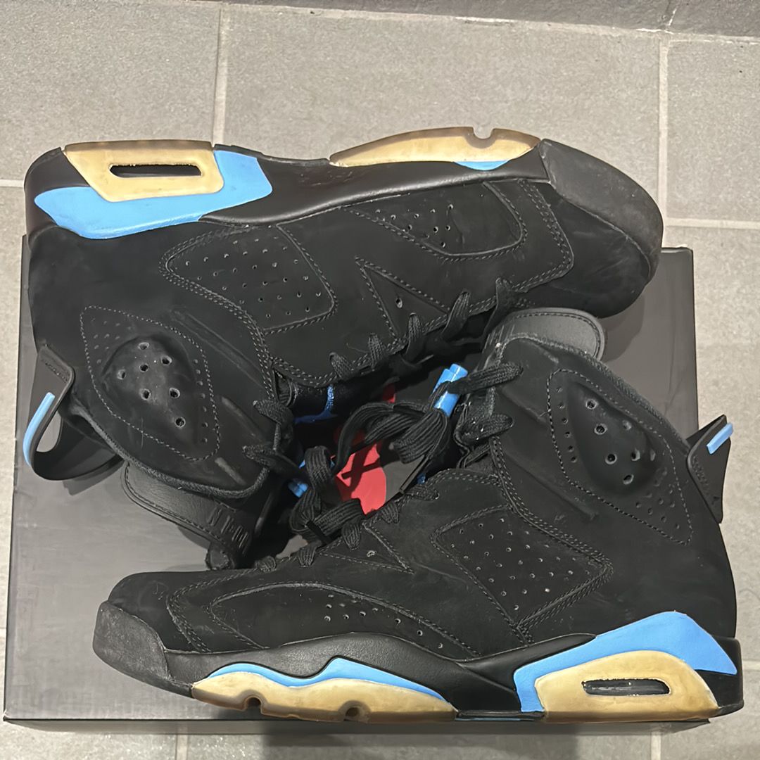 NIKE AIR JORDAN 6 RETRO "UNC"