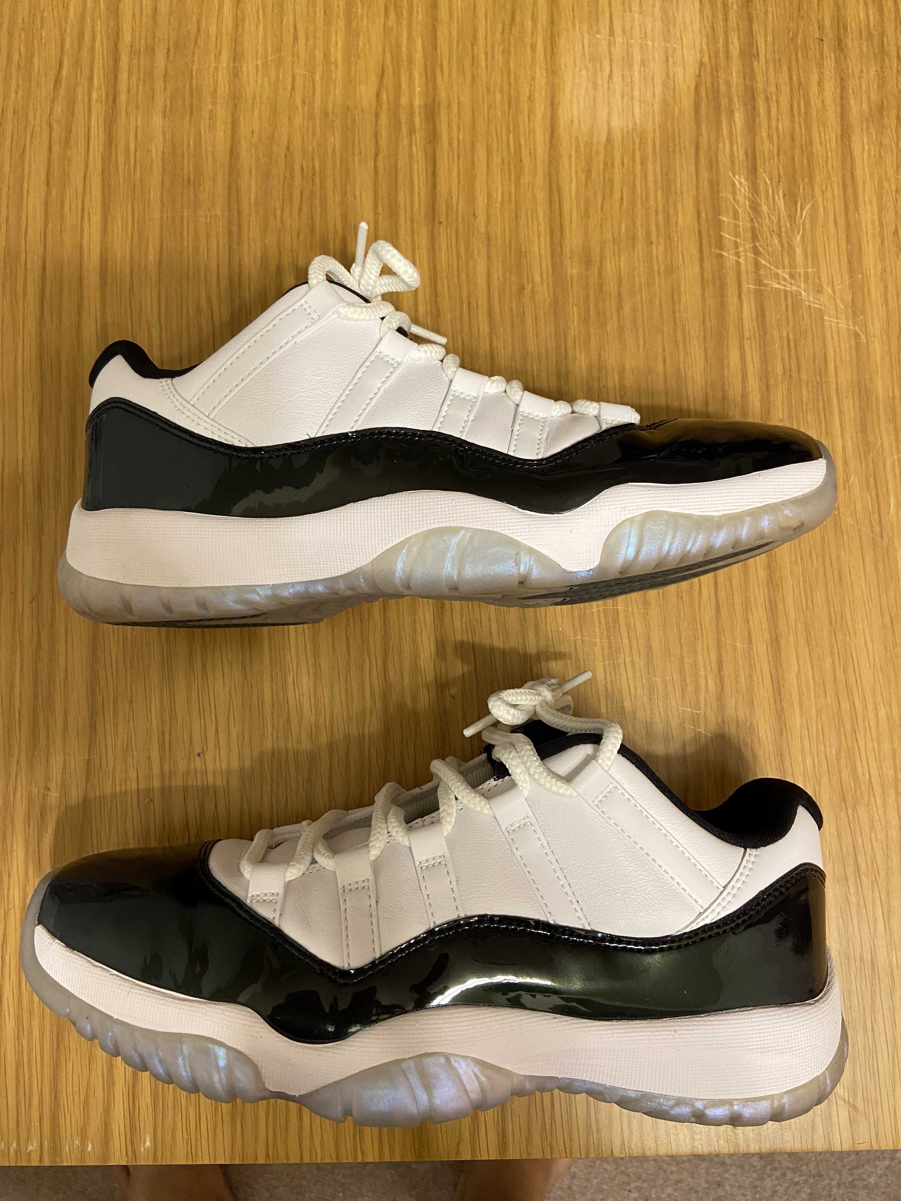 NIKE AIR JORDAN 11 LOW EASTER