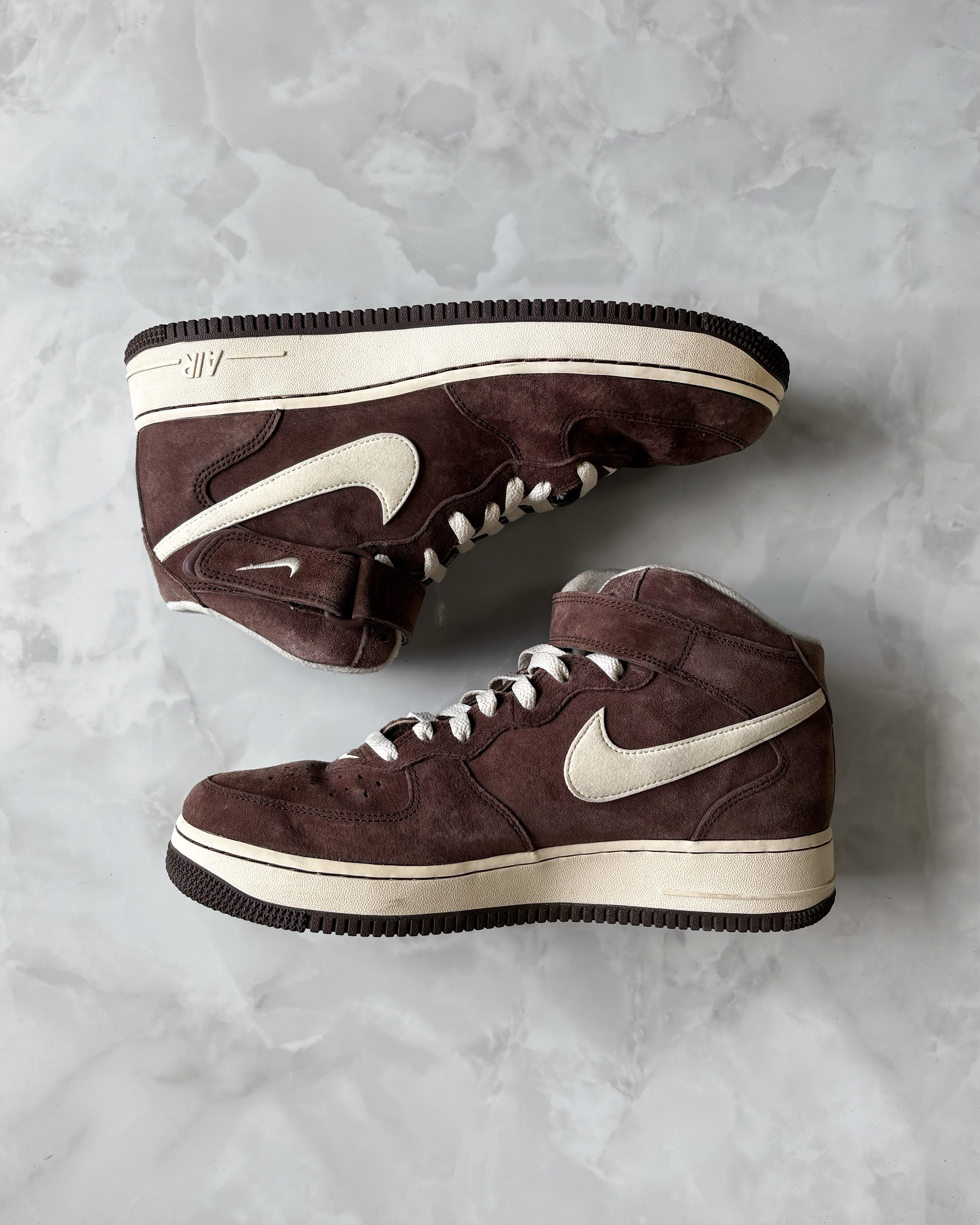 ナイキ エアフォース1 ミッド ’07 QS "チョコレート"