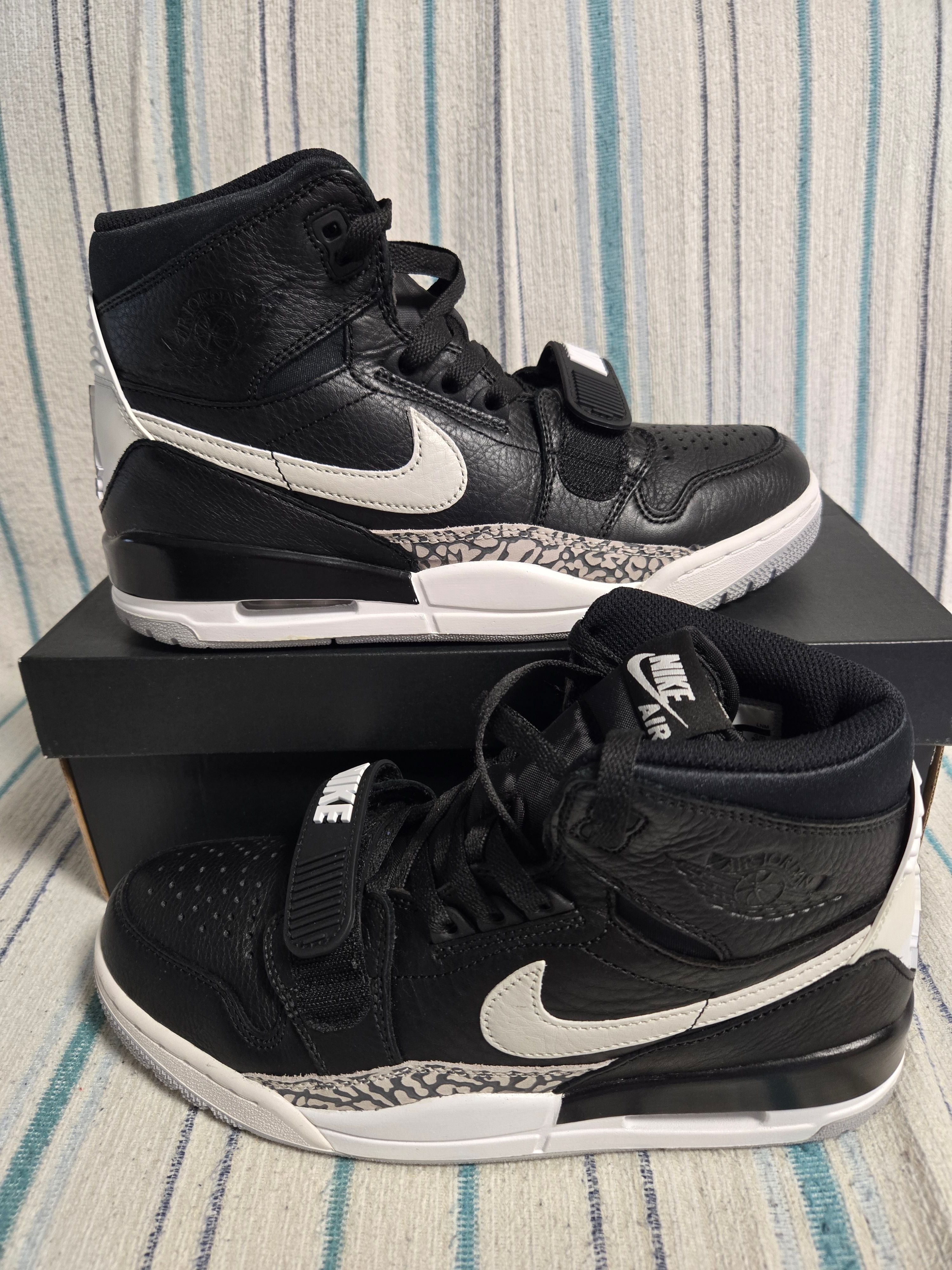 Nike Air Jordan Legacy 312 "Black White"
