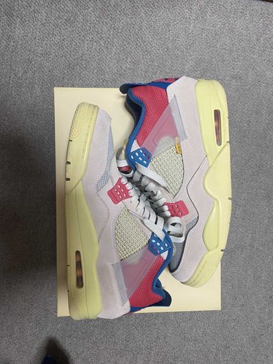 UNION × Nike Air Jordan 4 SP "Guava Ice/Light Fusion Red"