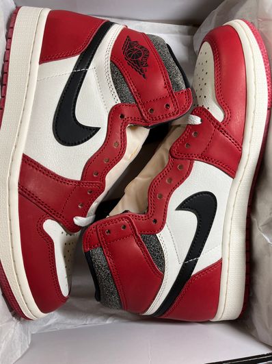 Nike Air Jordan 1 High OG "Lost & Found/Chicago"