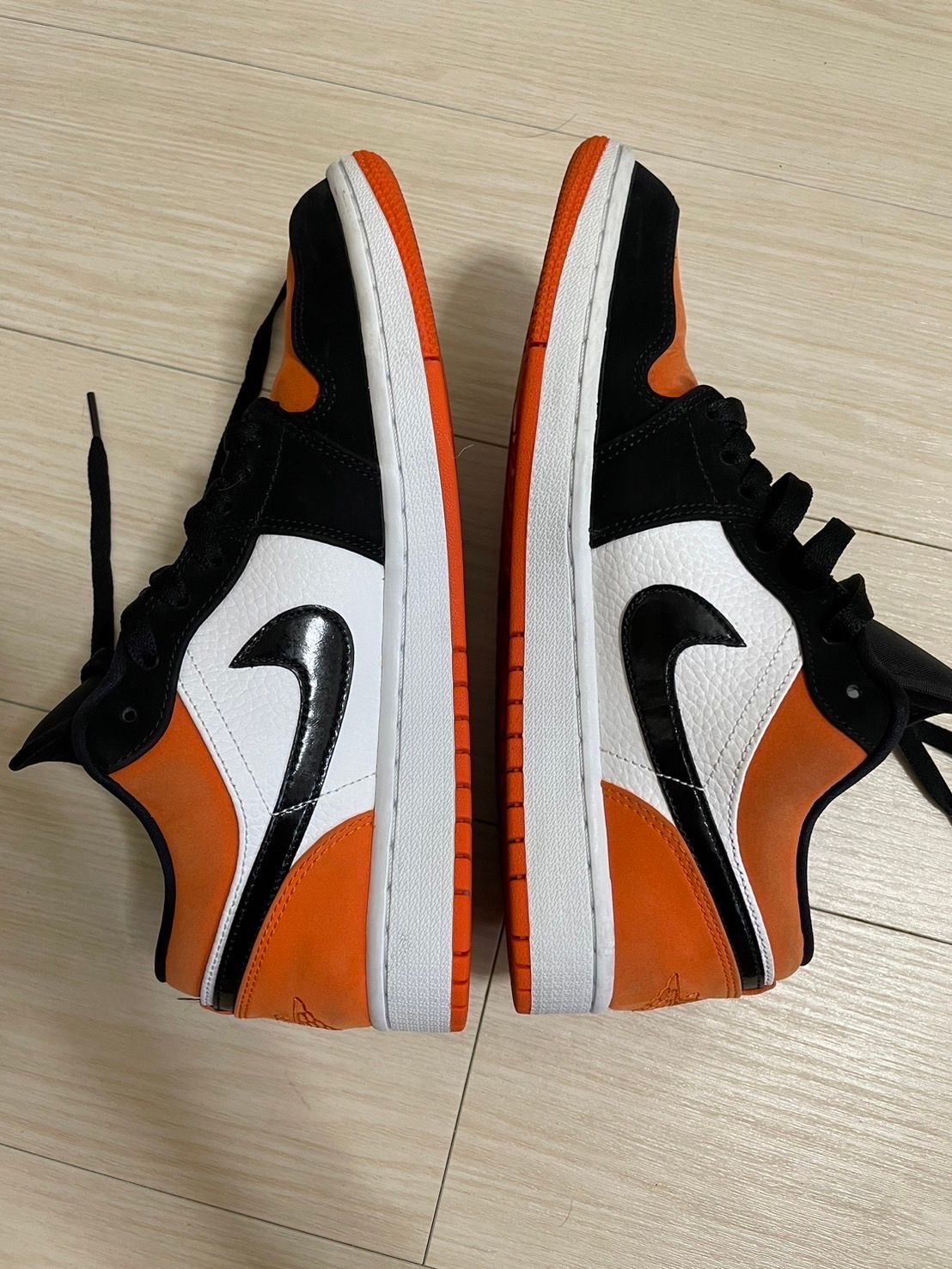 Nike Air Jordan 1 Low "Shattered Backboard"
