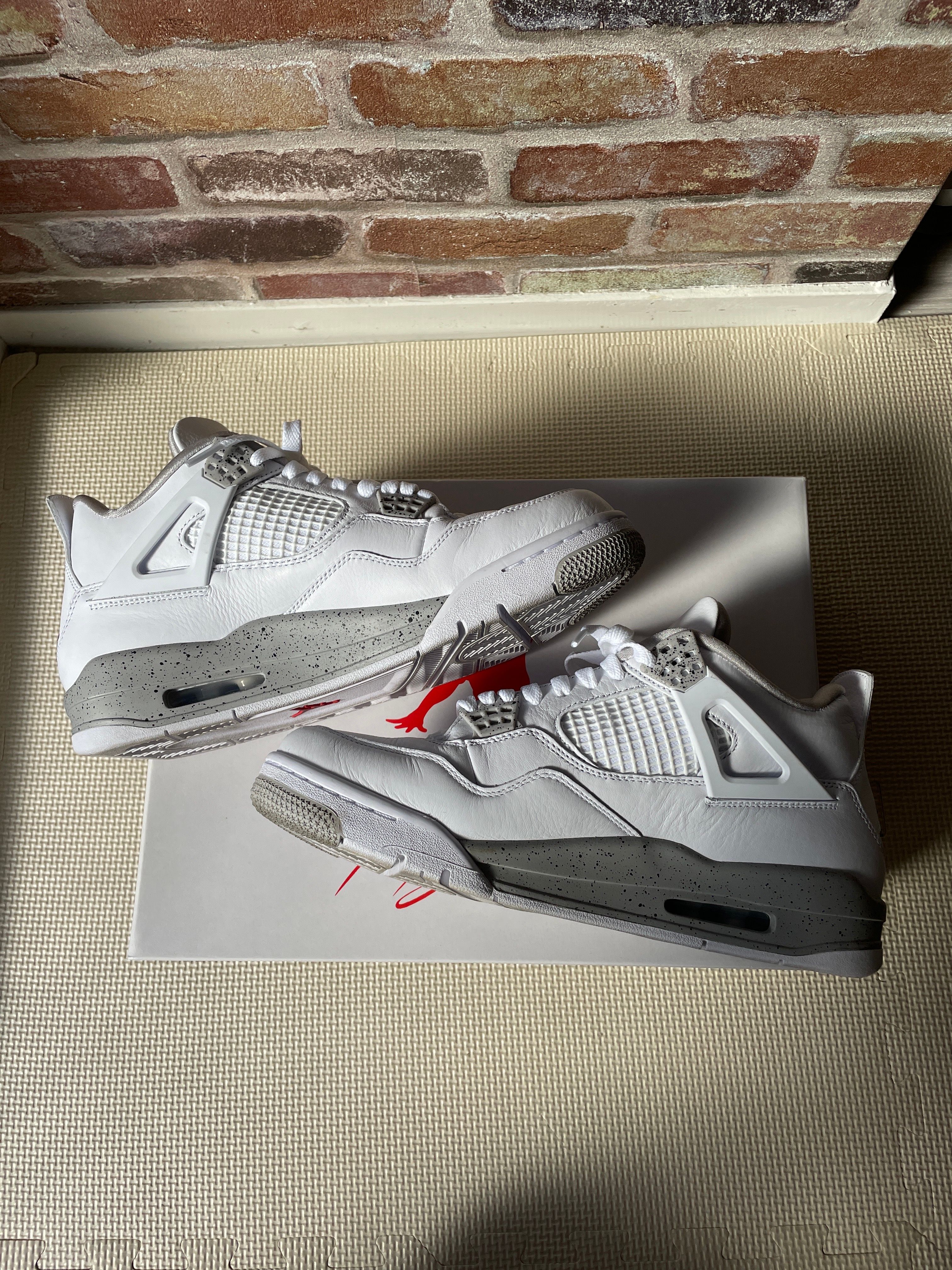 Nike Air Jordan 4 "Tech White"  