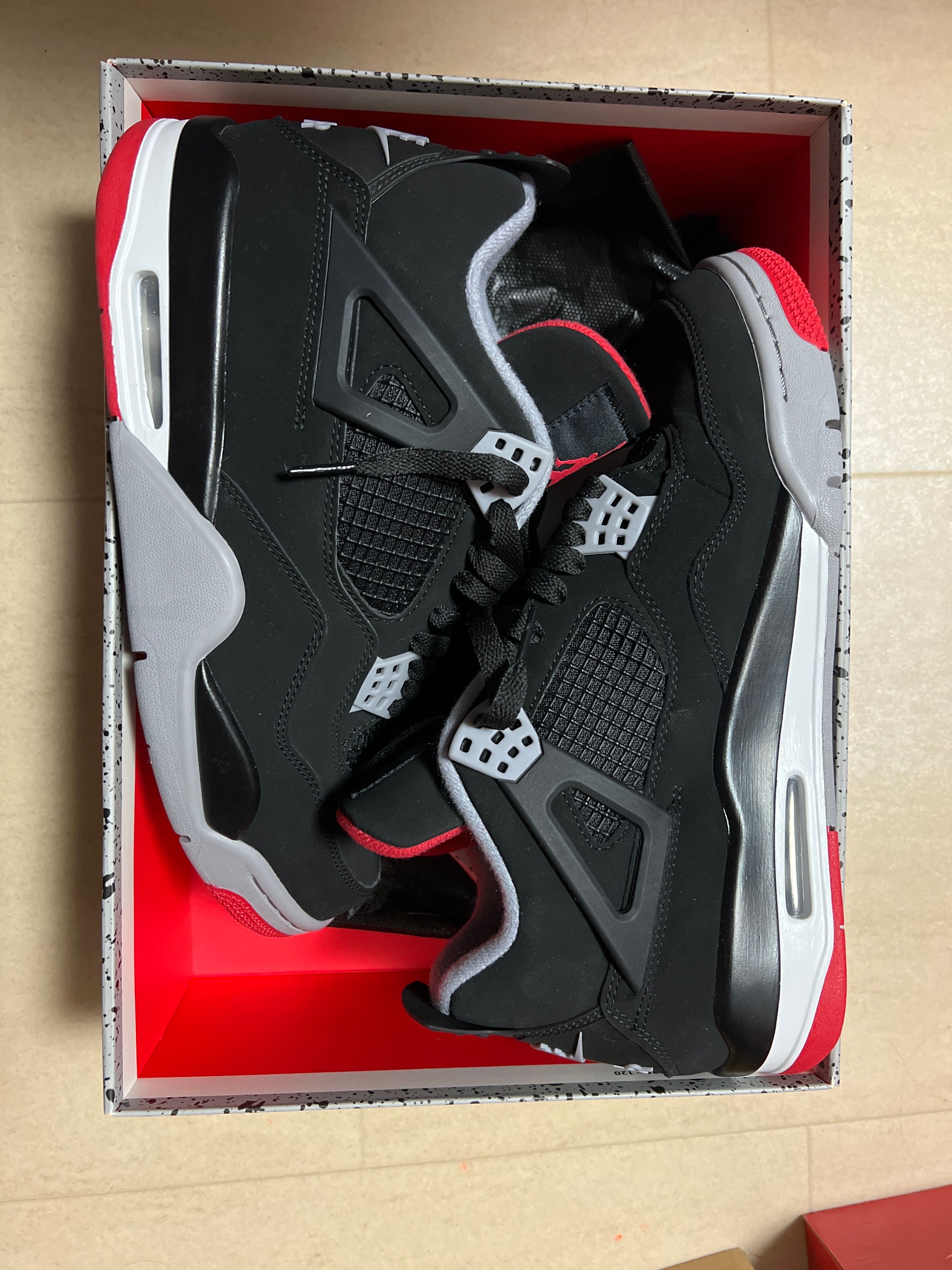 Nike Air Jordan 4 Retro "Bred" (2019)  