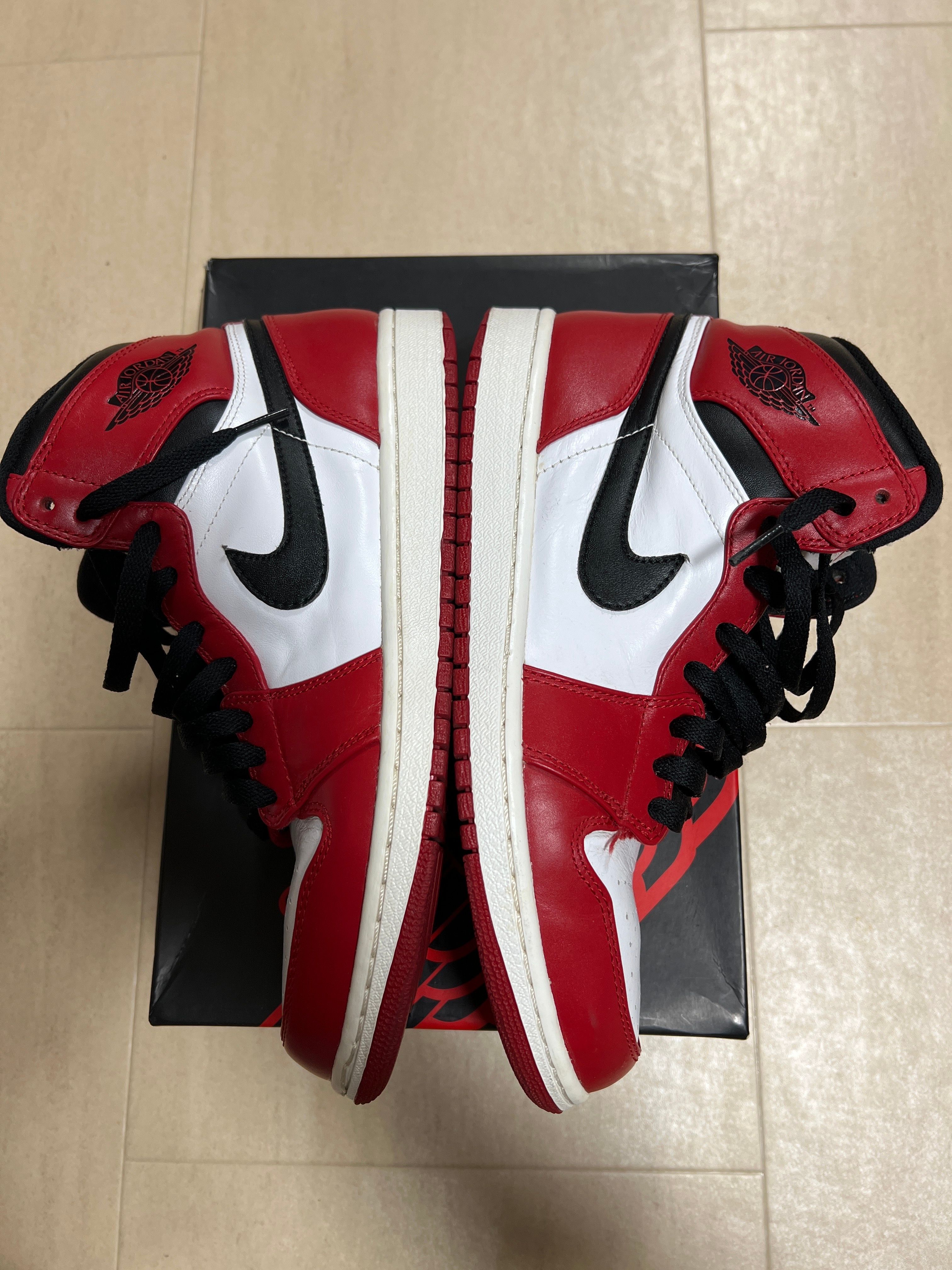 Nike Air Jordan 1 Retro High "Chicago" (2013)