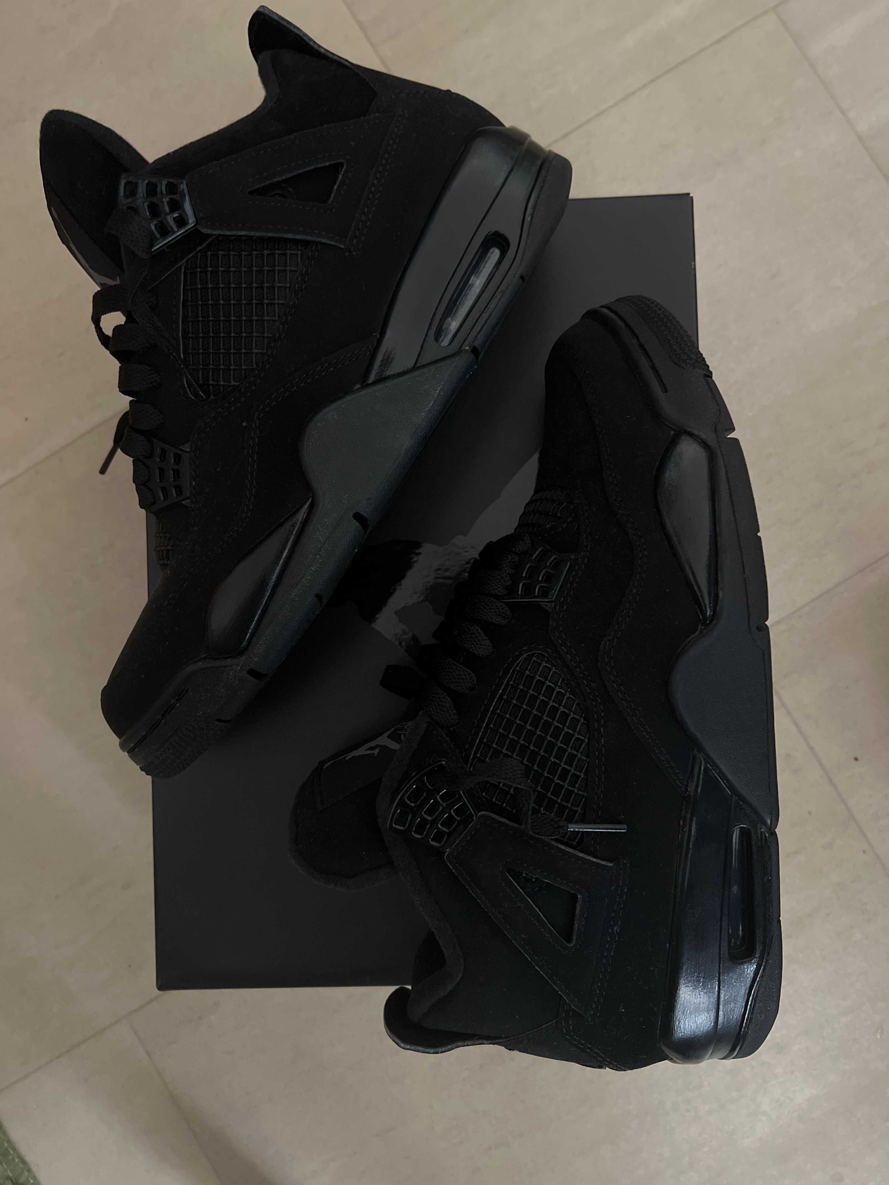 Nike Air Jordan 4 "Black Cat"