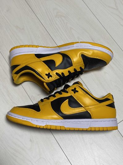 Nike Dunk Low "Championship Goldenrod"