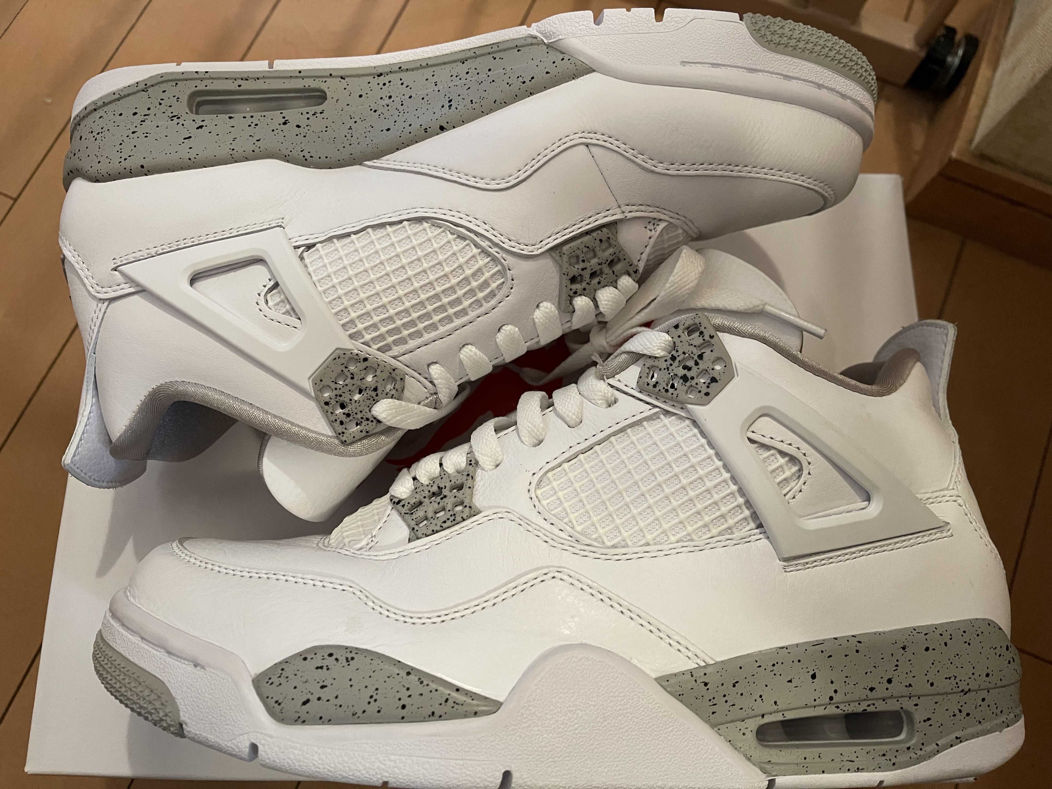Nike Air Jordan 4 "Tech White"  