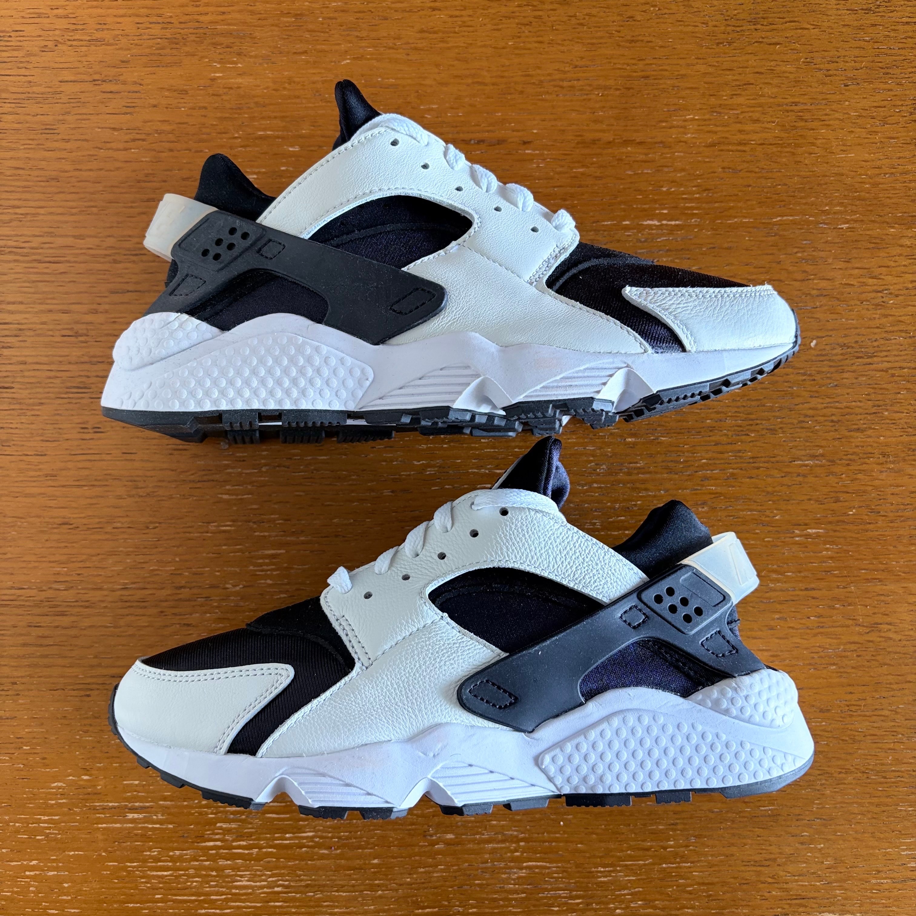Nike Air Huarache "Black/White"
