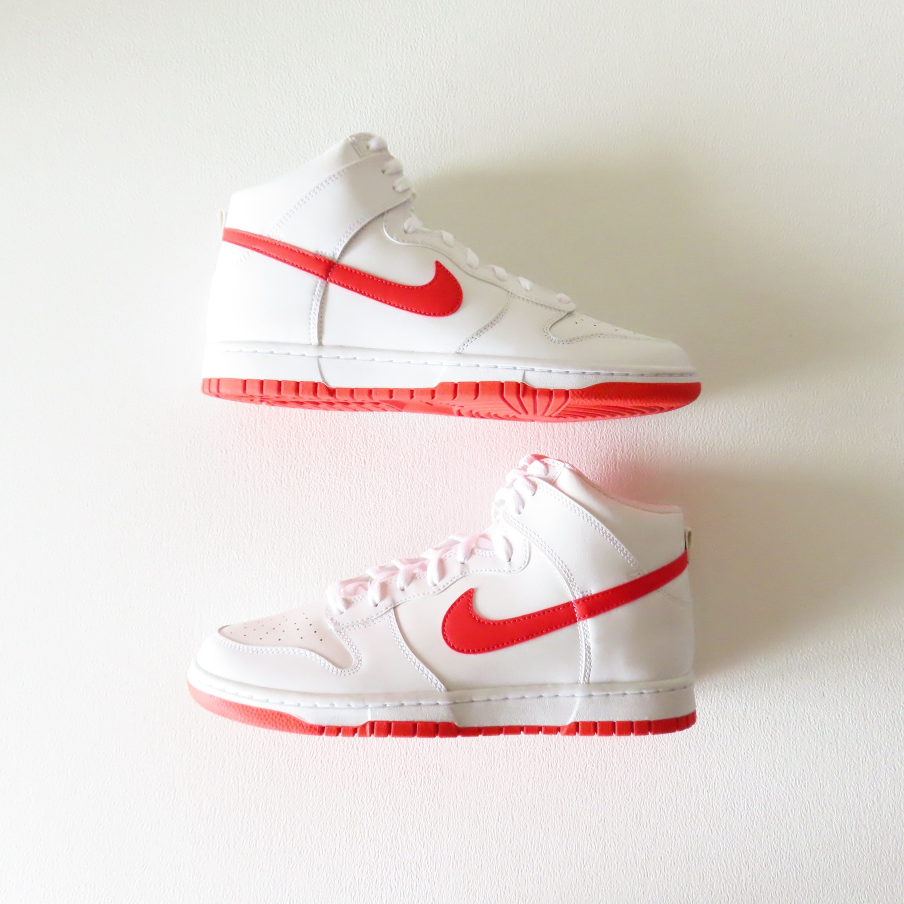 Nike Dunk High "Picante Red"