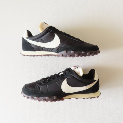 Nike Waffle Racer "Black/Sail-Coconut Milk-Gum Dark Brown"