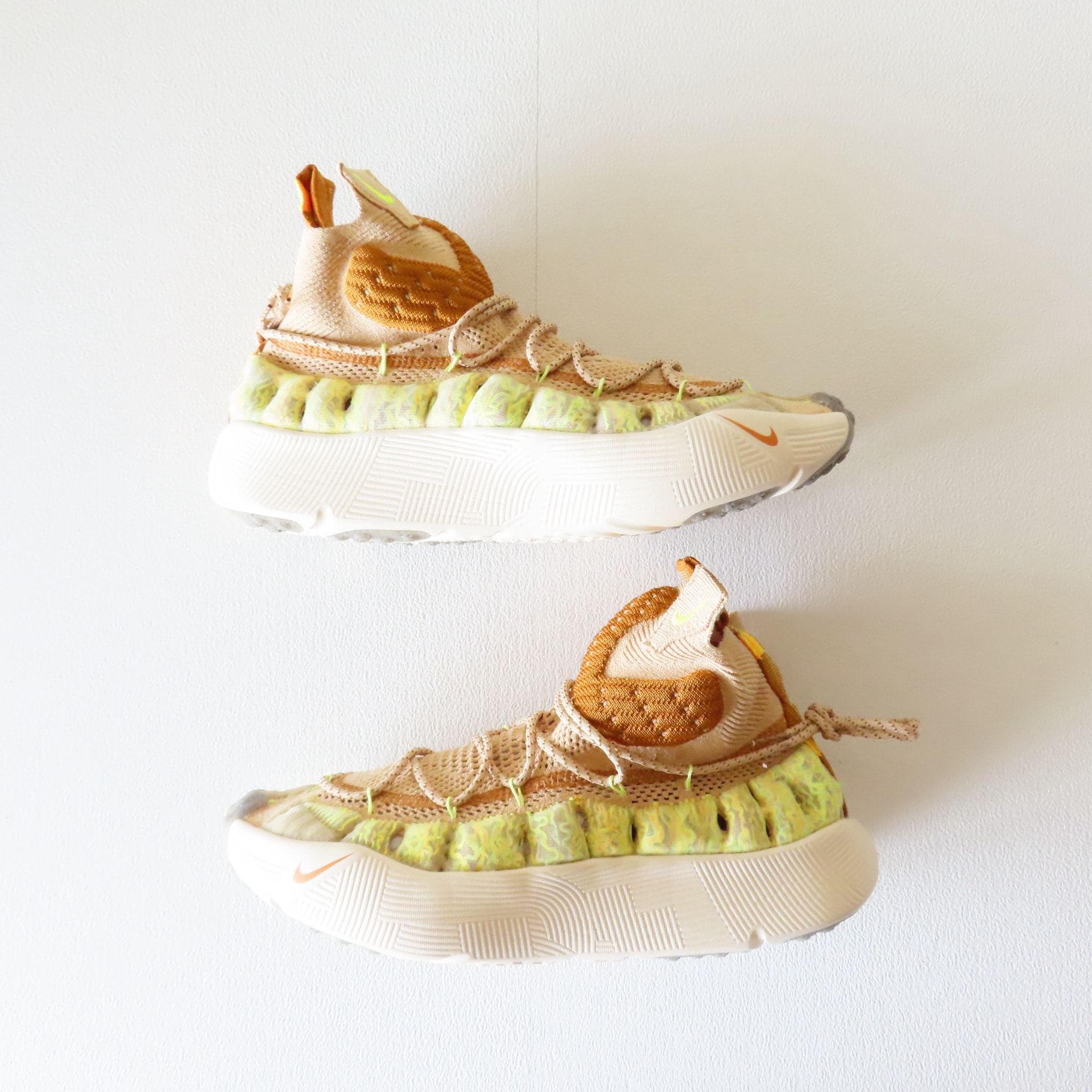Nike ISPA Sense Flyknit "Sesame and Desert Ochre"