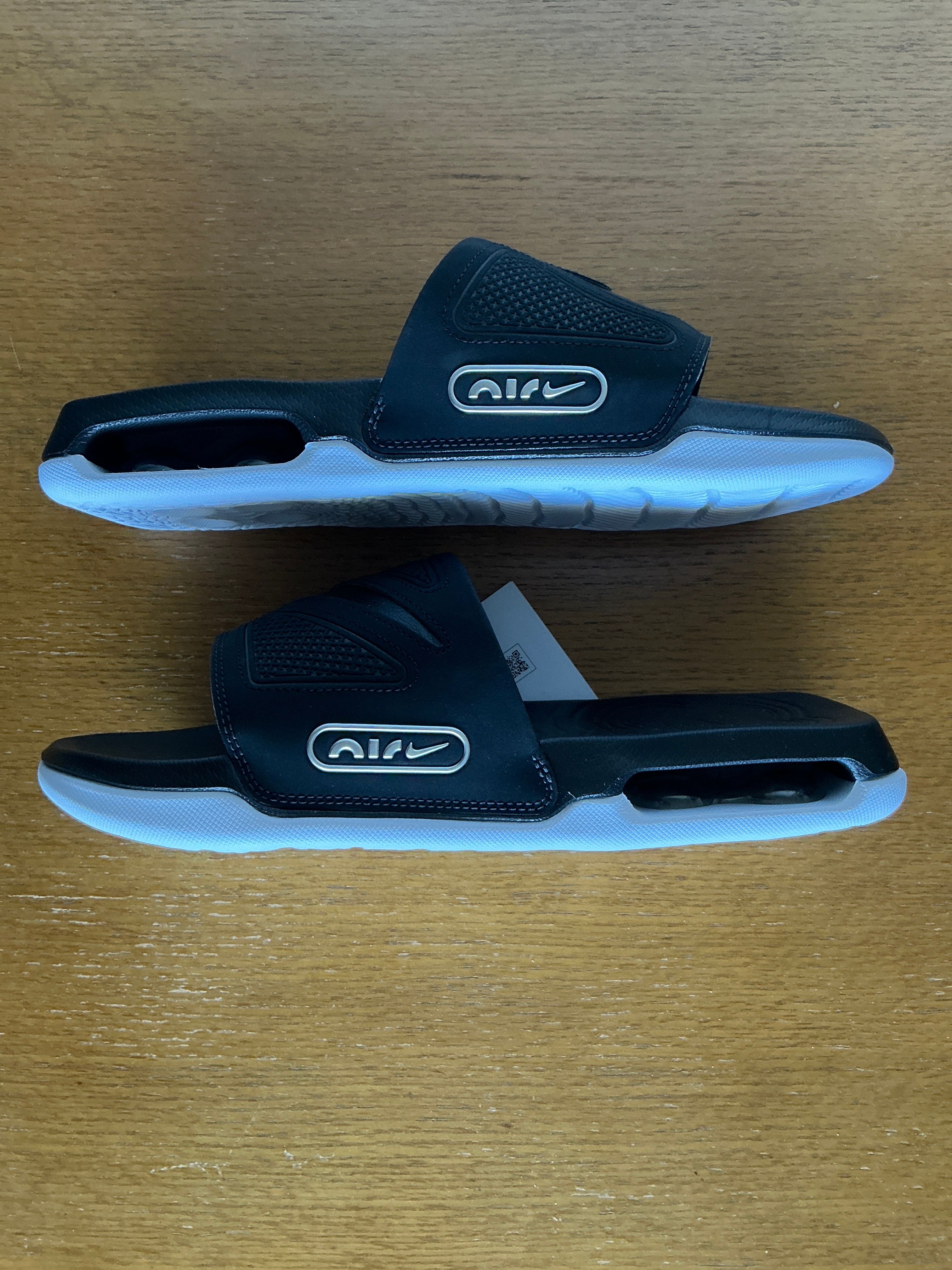 Nike Air Max Cirro Slide "Black/Metallic Silver/White"