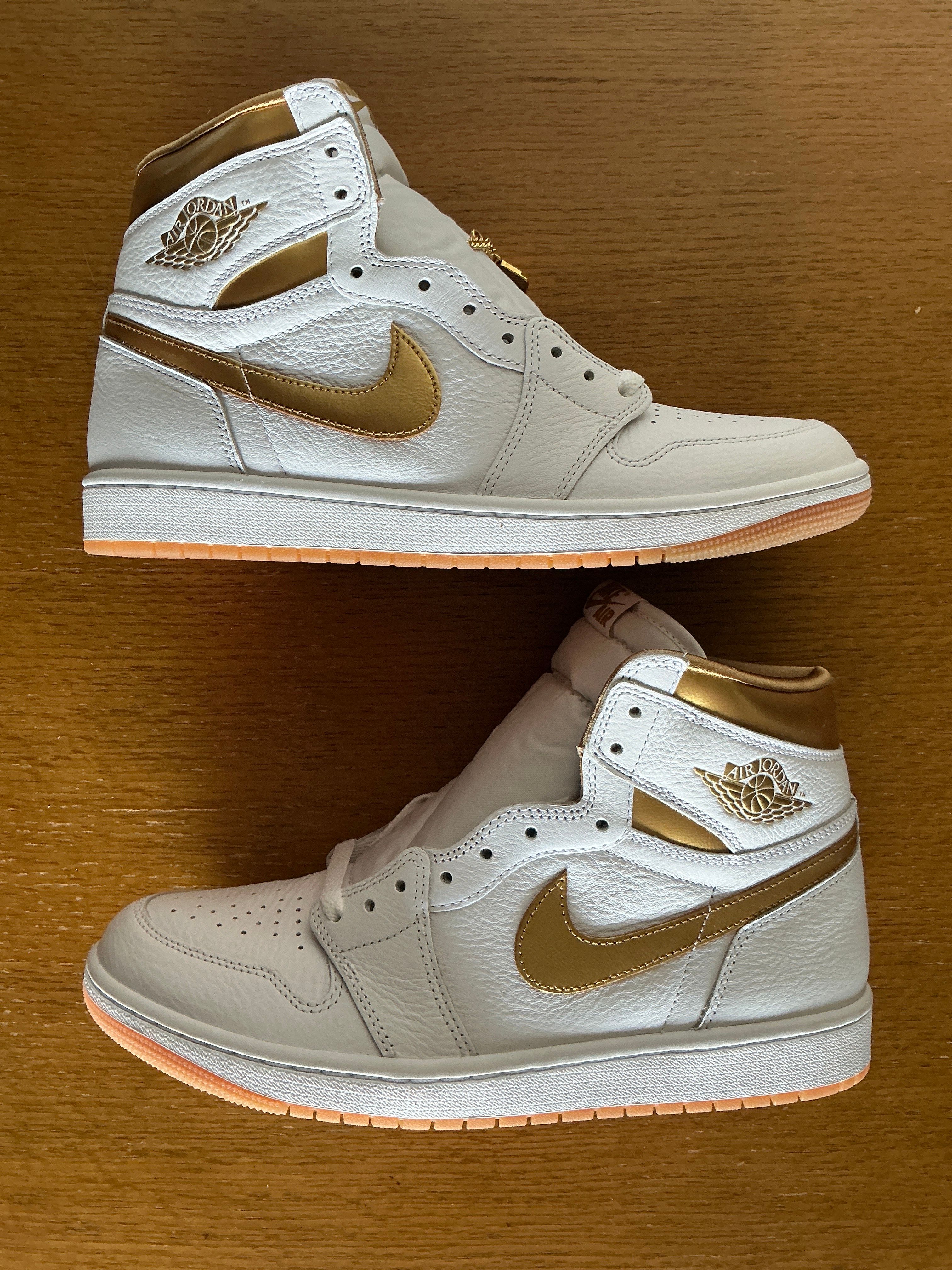Nike Women's Air Jordan 1 Retro High OG "White and Gold"