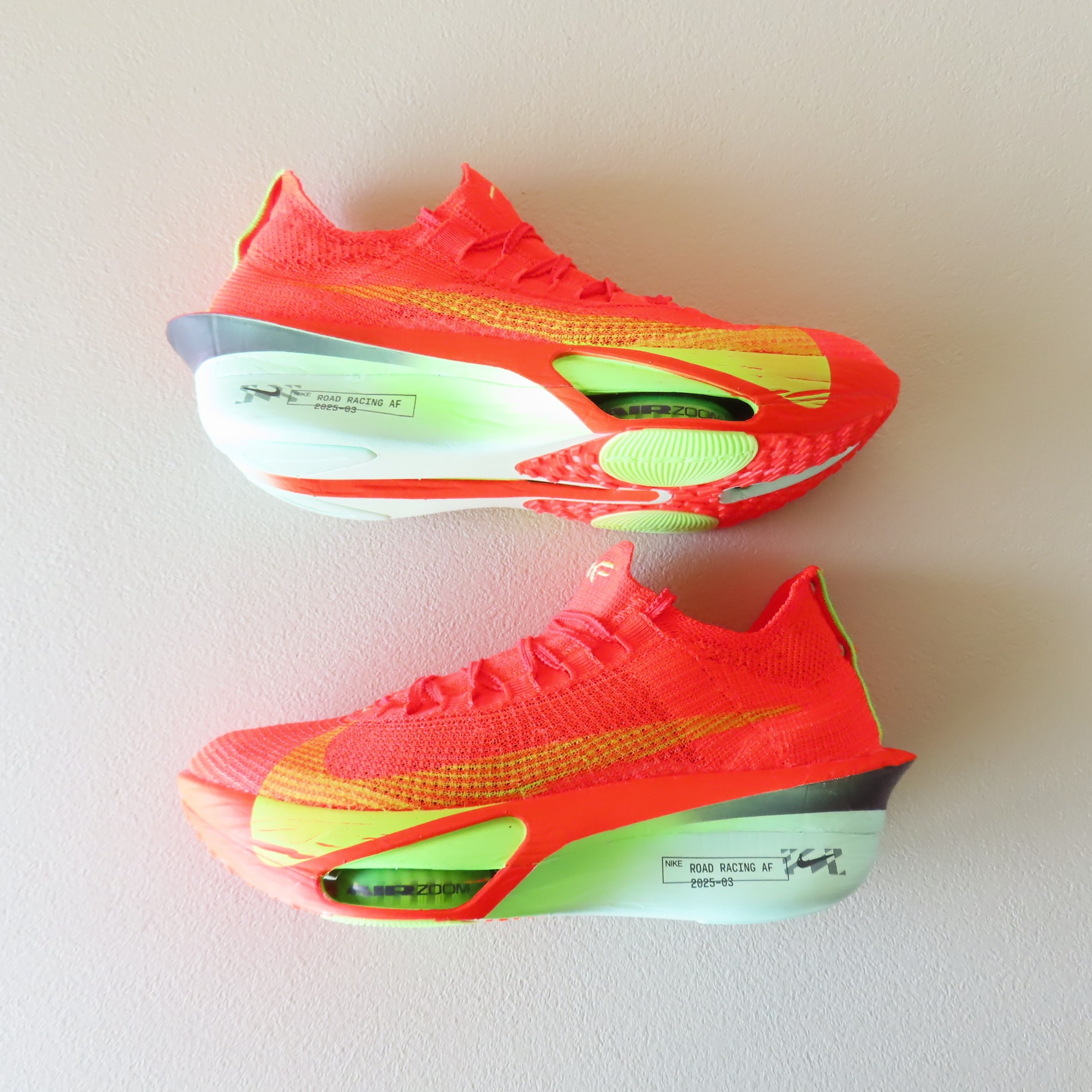 Nike Air ZoomX AlphaFly 3 "Bright Crimson"