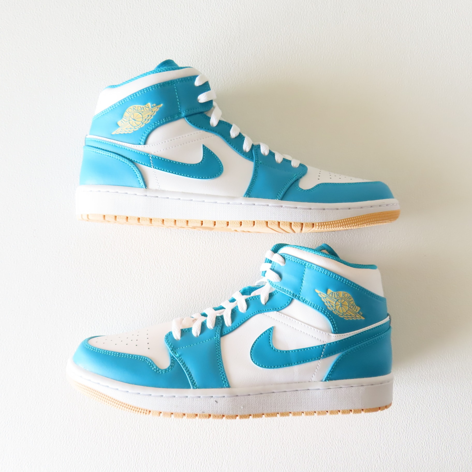 Nike Air Jordan 1 Mid "Aquatone"
