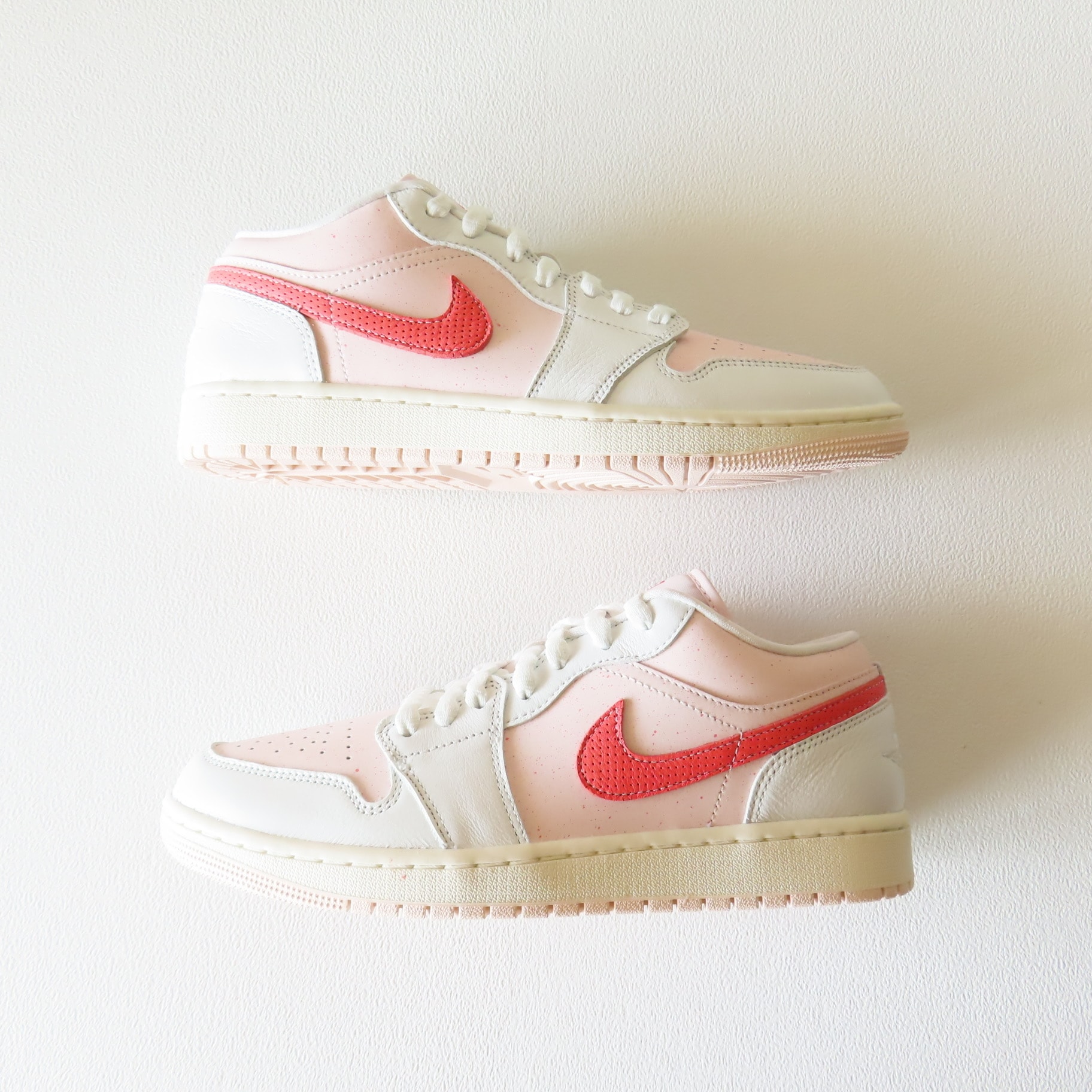 Nike Women's Air Jordan 1 Low SE "Strawberry Milkshake"