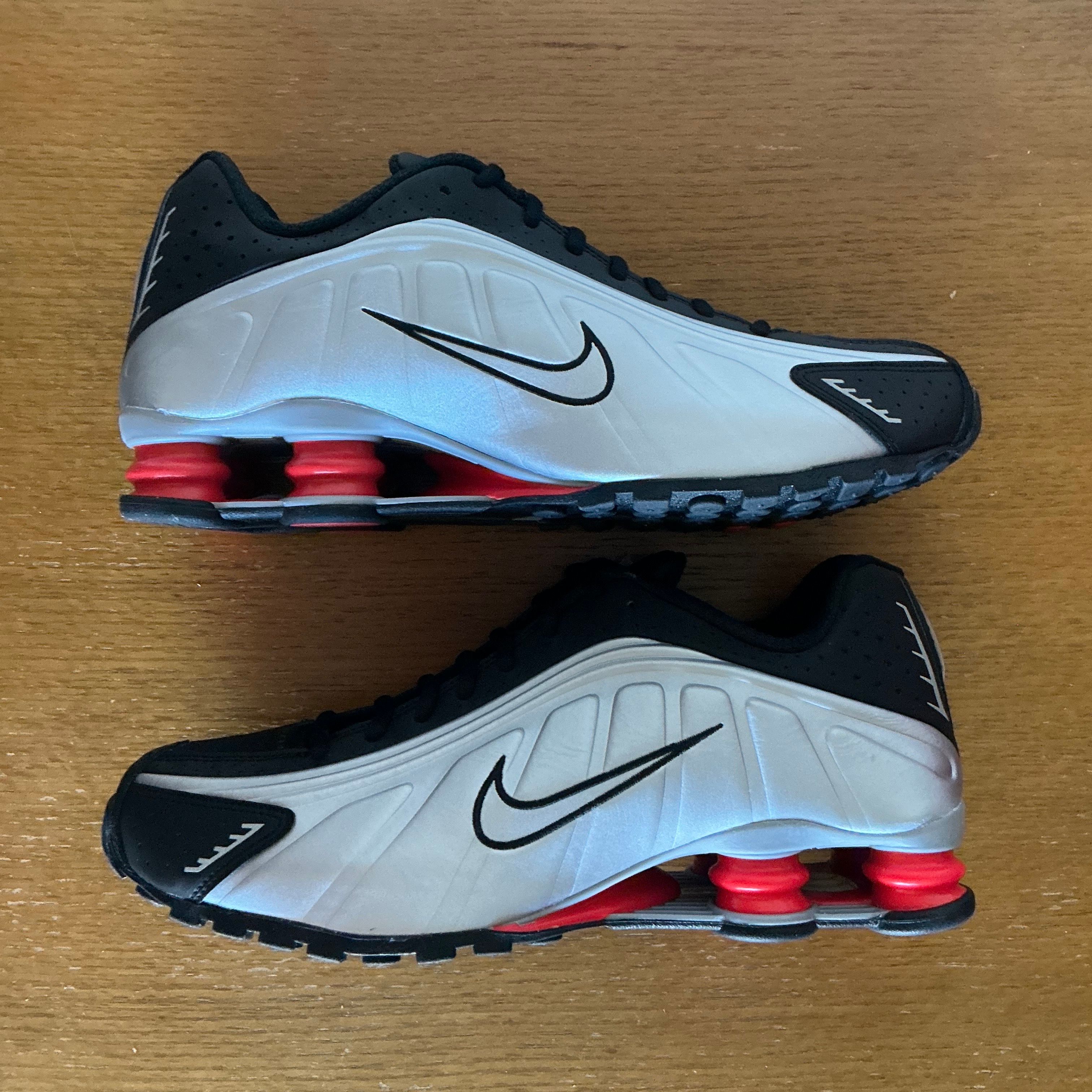 Nike Shox R4 "Metallic Silver/Red" (2024) HQ1988-002