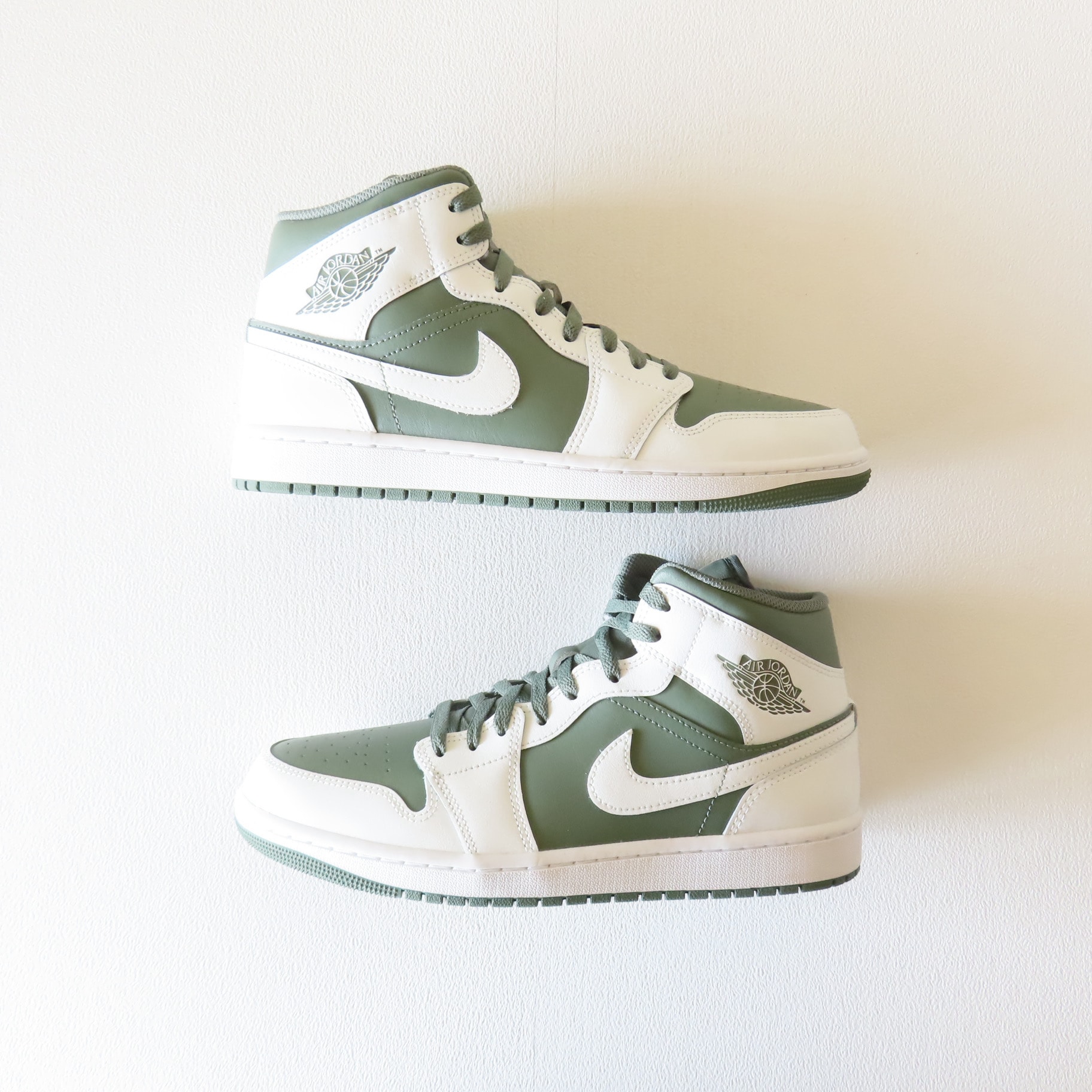 Nike Air Jordan 1 Mid "Summit White/Vintage Lichen"