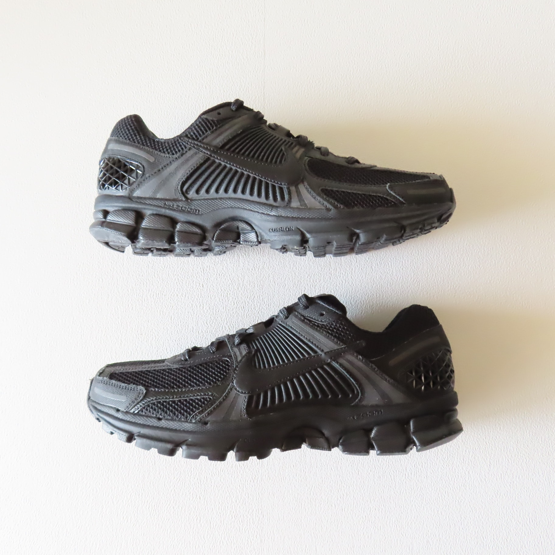 Nike Zoom Vomero 5 "Black"