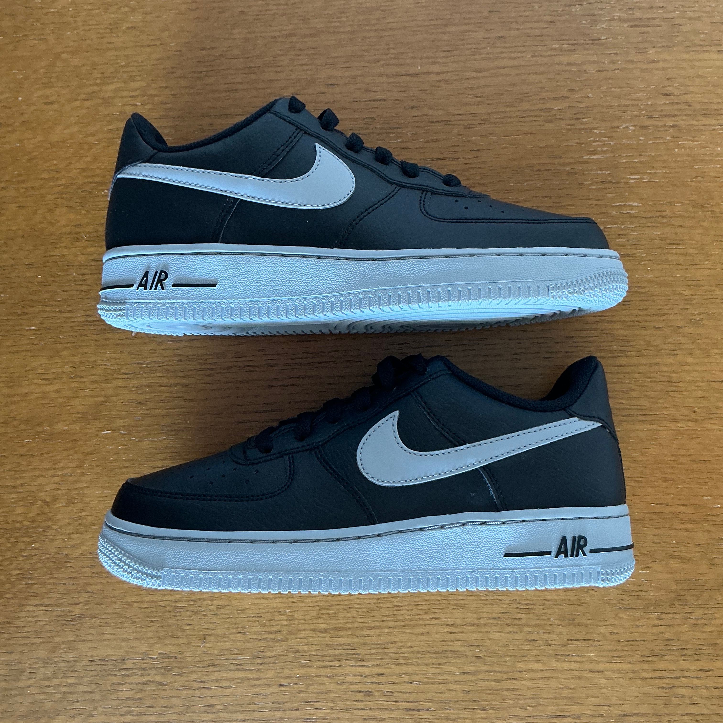 Nike GS Air Force 1 "Black/Wolf Grey"
