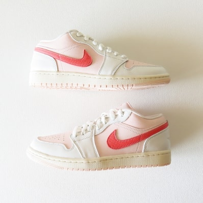 Nike Women's Air Jordan 1 Low SE "Strawberry Milkshake"