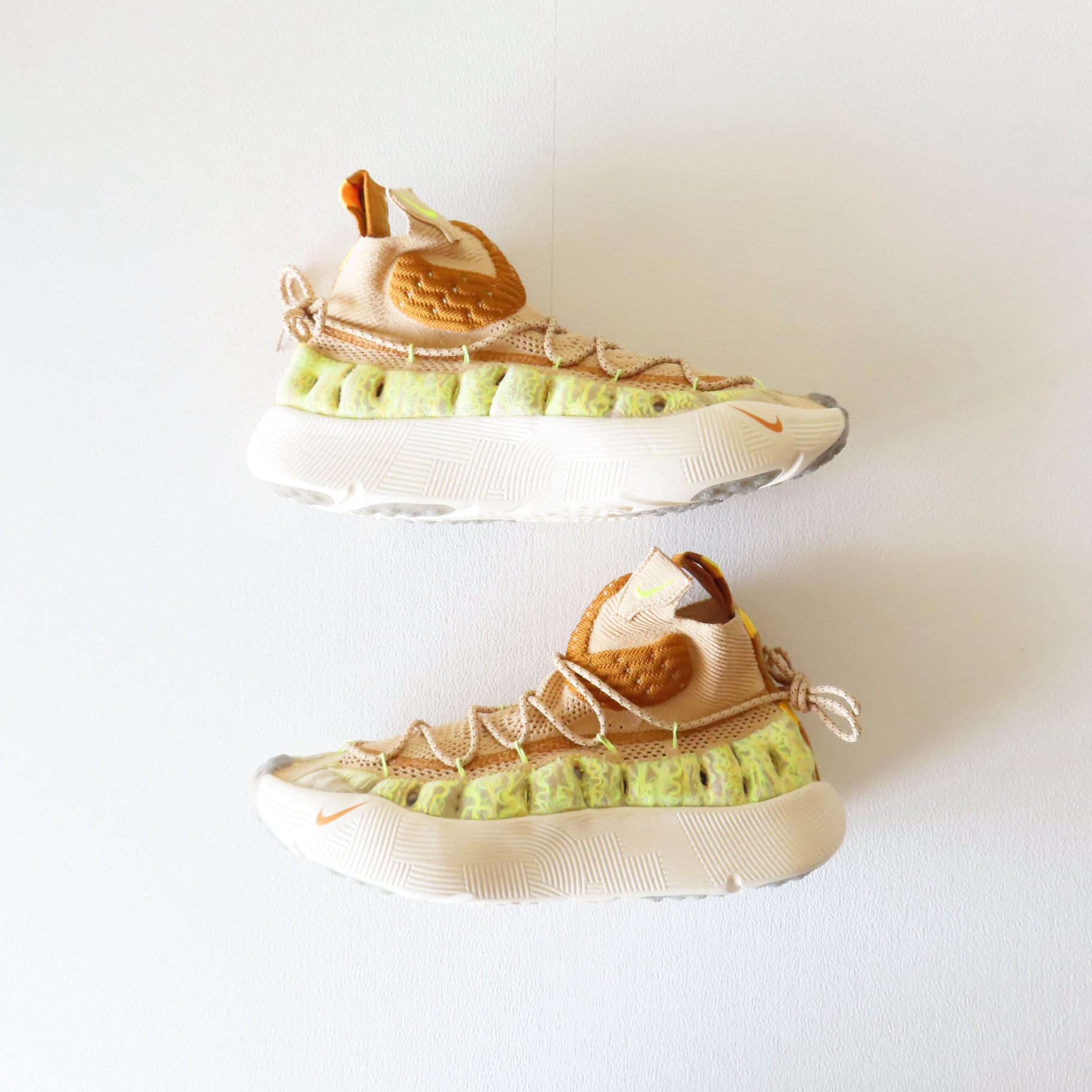 Nike ISPA Sense Flyknit "Sesame and Desert Ochre"
