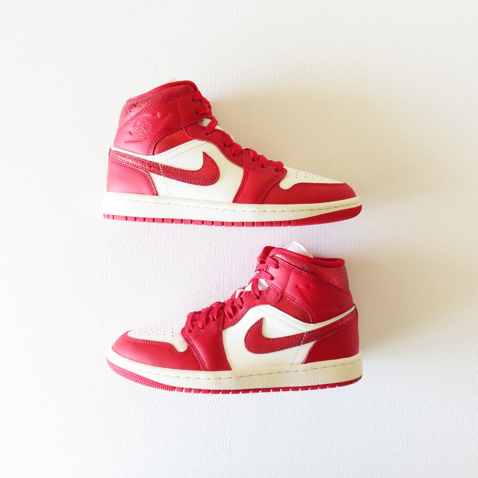 Nike Women's Air Jordan 1 Mid SE "Sail/Varsity Red/Team Red"