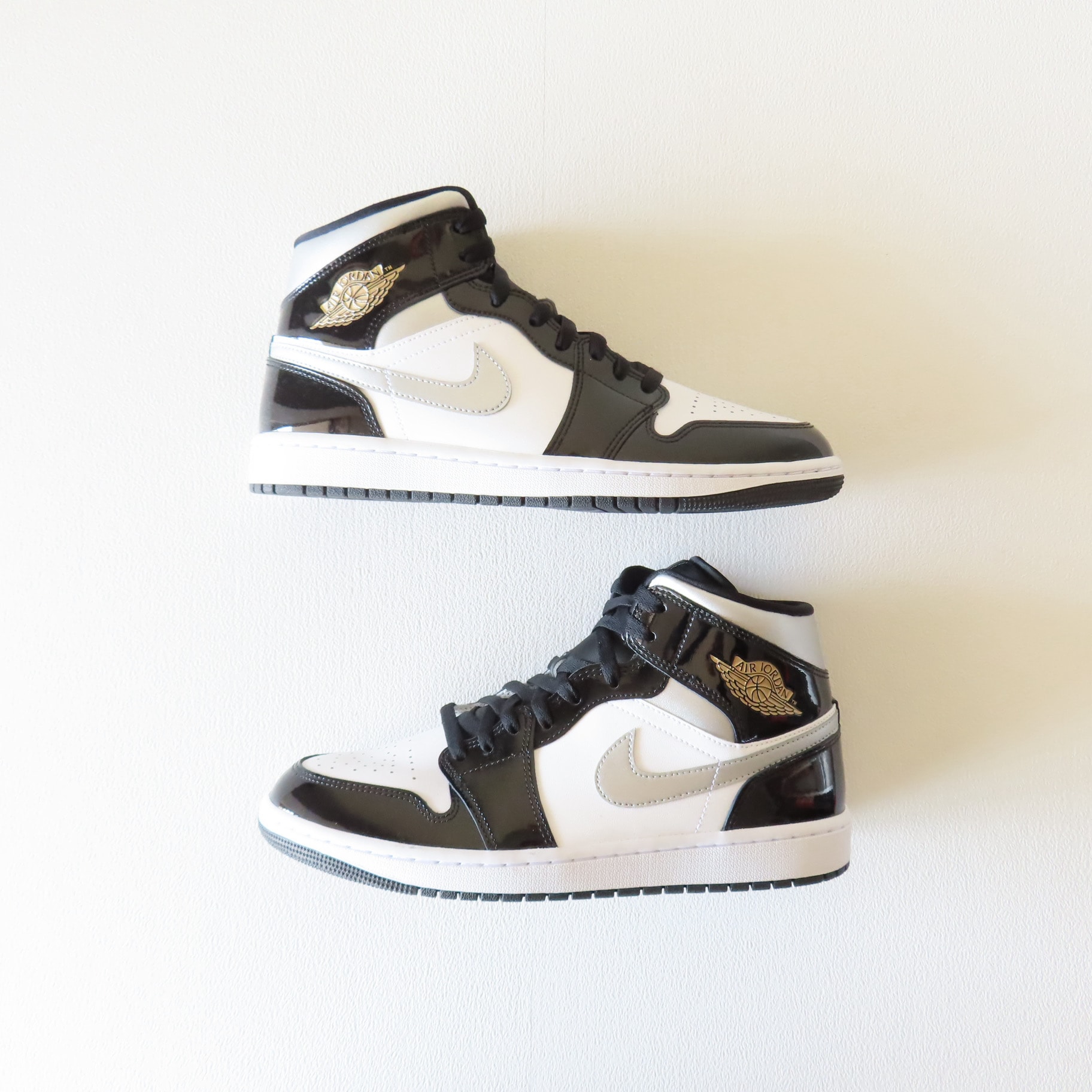 Nike Air Jordan 1 Mid "Black Patent"