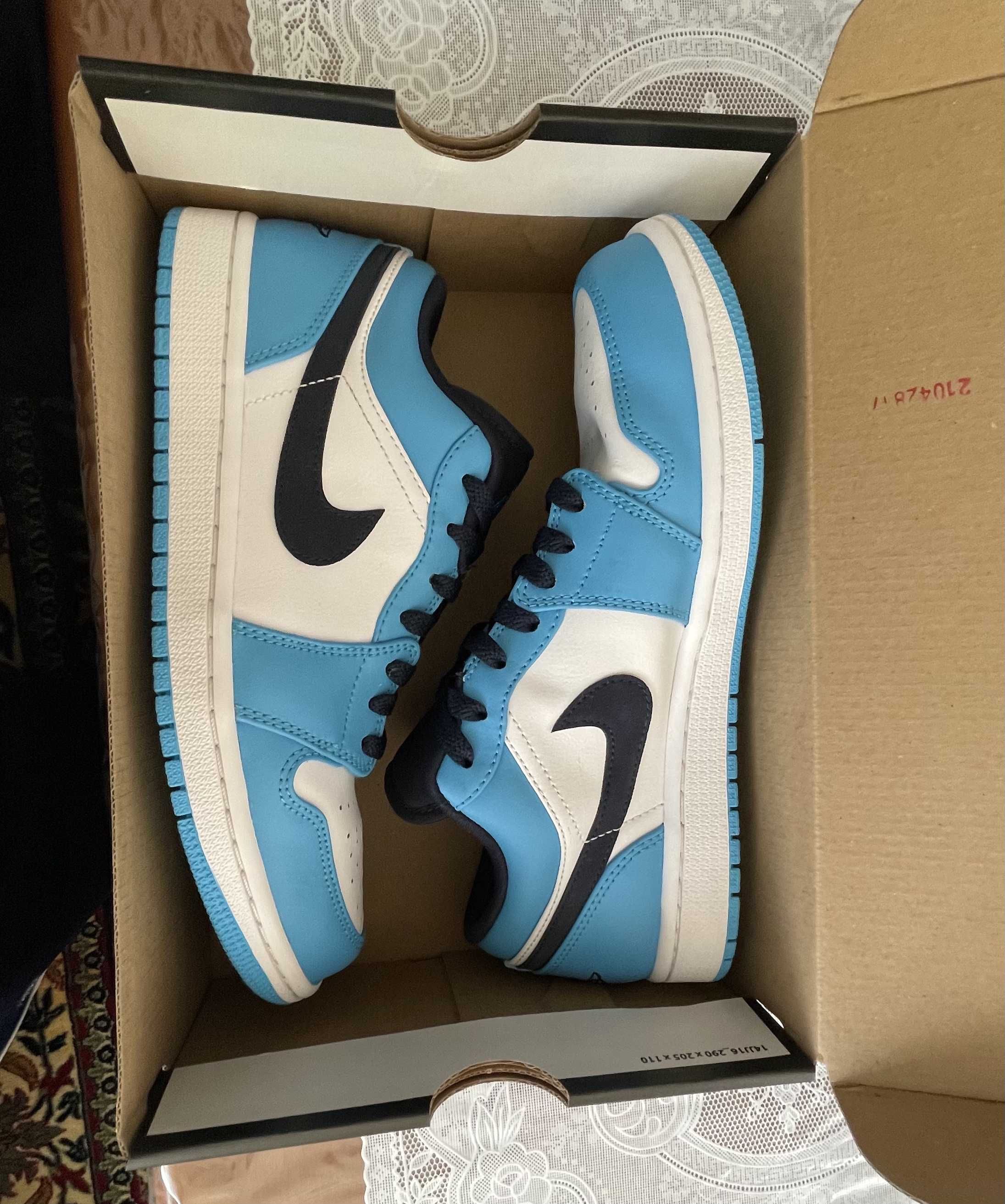 Nike Air Jordan 1 Low "University Blue"