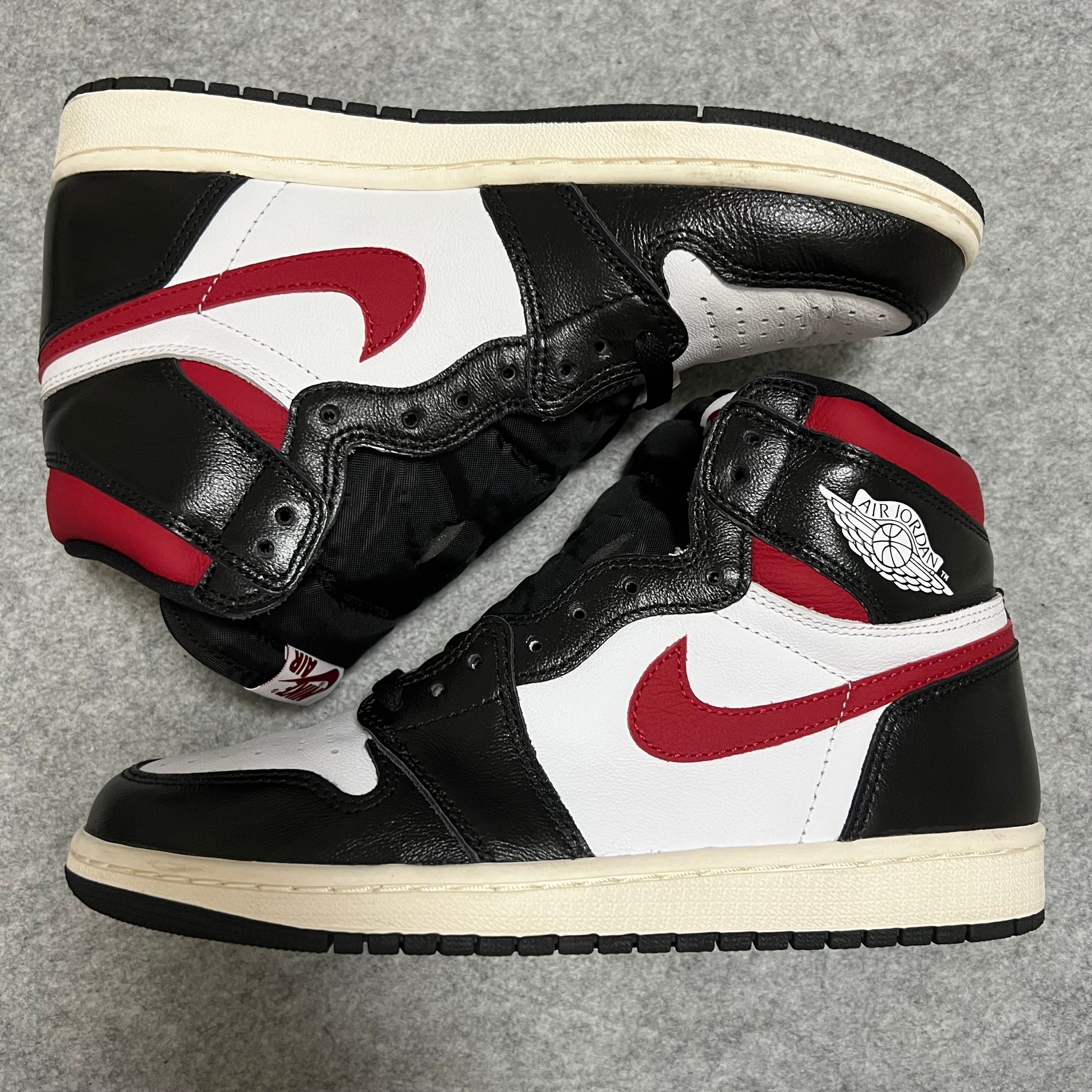 Nike Air Jordan 1 Retro High "Black/White/Sail/Gym Red"