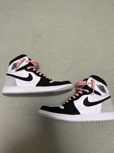 Nike Air Jordan 1 High OG "Bleached Coral"